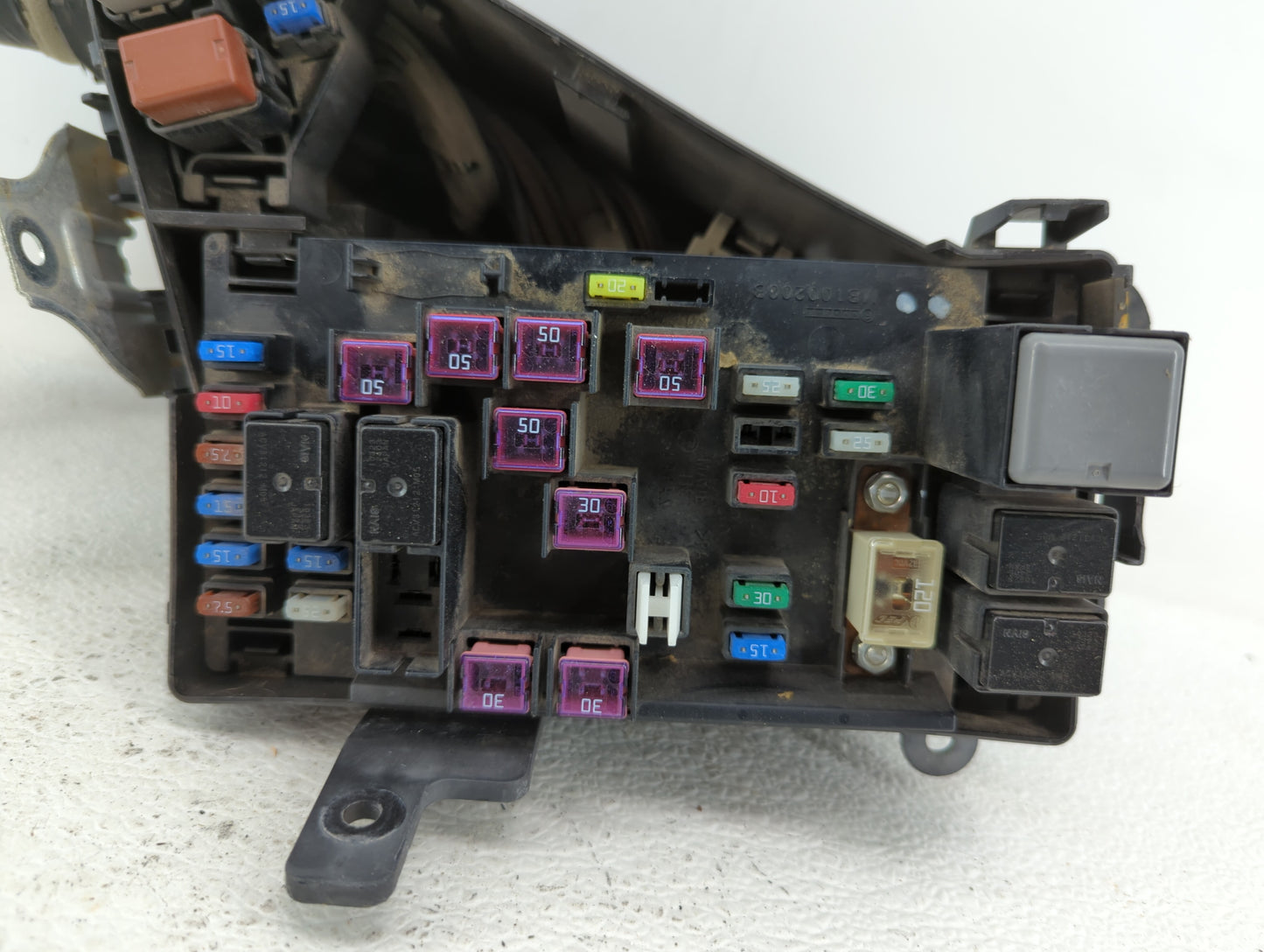 2008-2011 Subaru Impreza Fusebox Fuse Box Panel Relay Module P/N:82241FG010 241FG010, MB100200B Fits Fits 2008 2009 2010 201