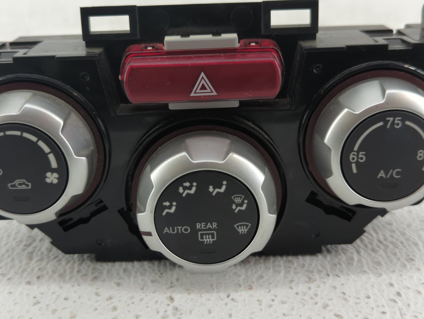 2011-2014 Subaru Impreza Climate Control Module Temperature AC/Heater Replacement P/N:72311SC240 72311 SC240 Fits OEM Used A