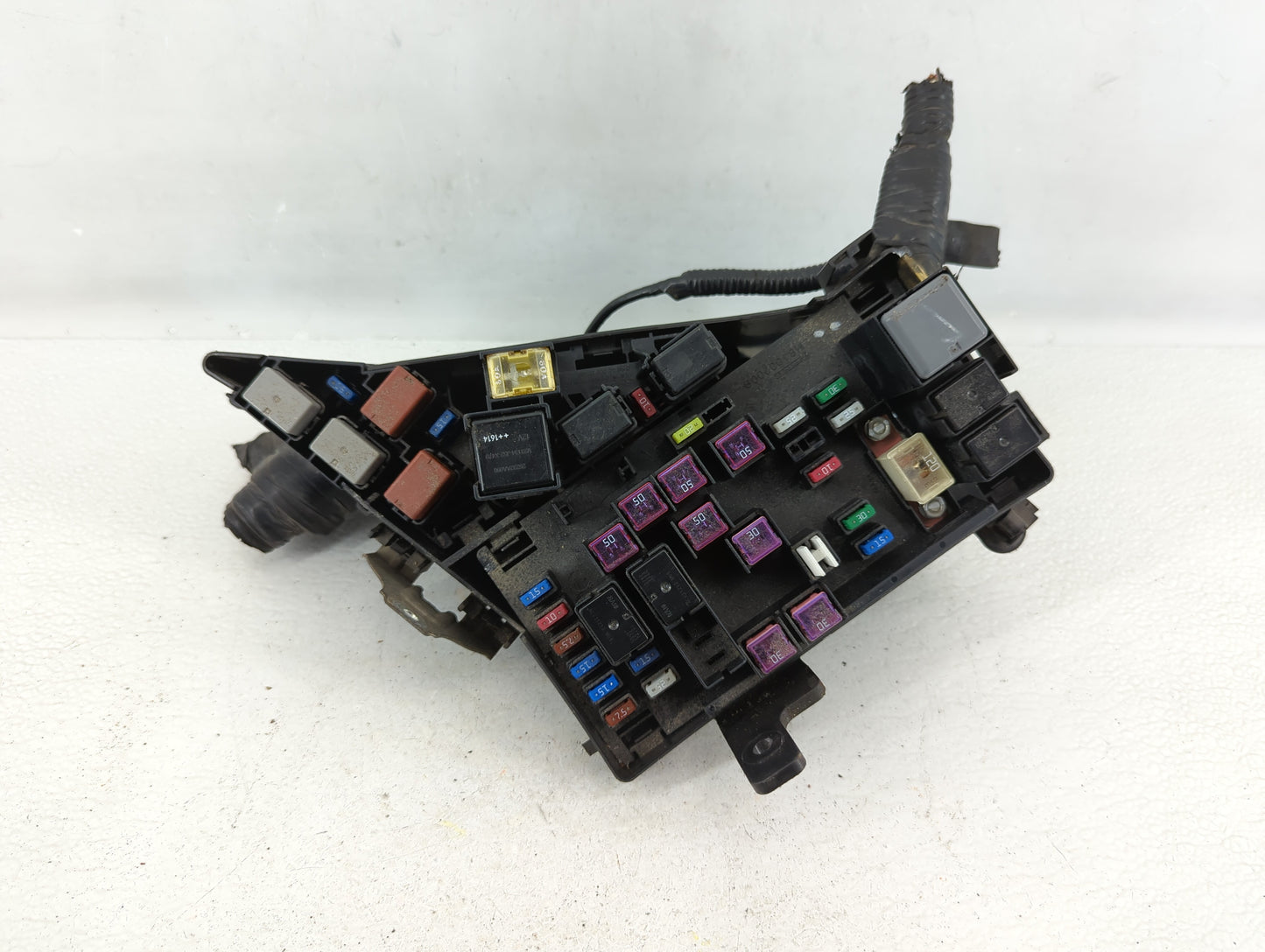 2010-2014 Subaru Impreza Fusebox Fuse Box Panel Relay Module P/N:MB100200B Fits Fits 2010 2011 2012 2013 2014 OEM Used Auto 