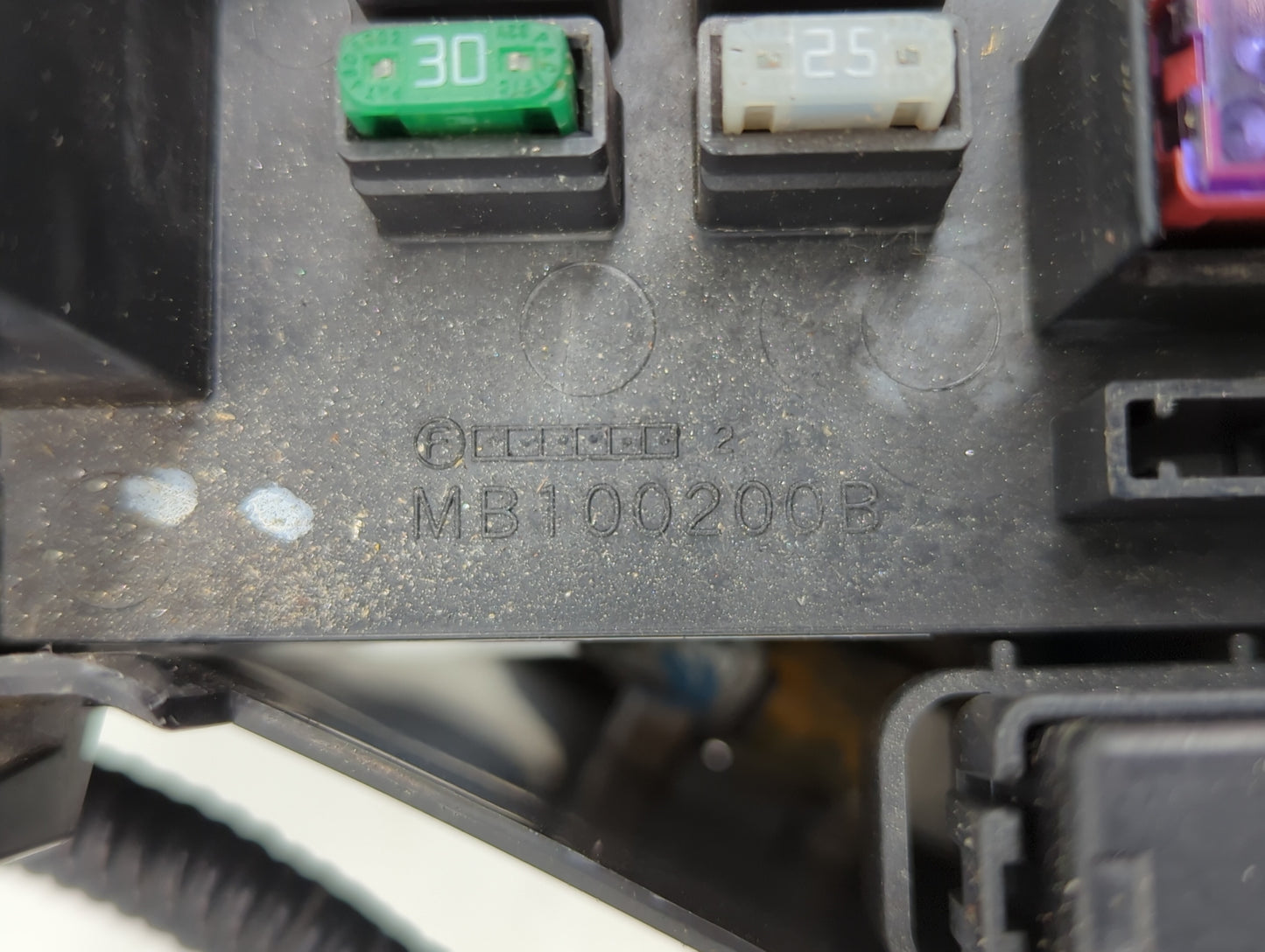 2010-2014 Subaru Impreza Fusebox Fuse Box Panel Relay Module P/N:MB100200B Fits Fits 2010 2011 2012 2013 2014 OEM Used Auto 