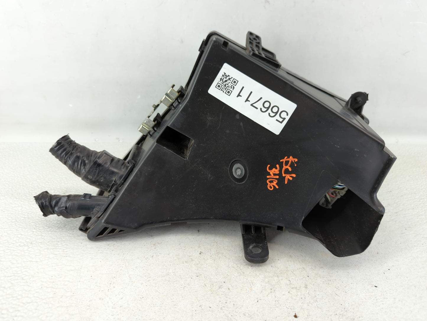 2015 Subaru Impreza Fusebox Fuse Box Panel Relay Module P/N:MB100200B Fits OEM Used Auto Parts - Oemusedautoparts1.com