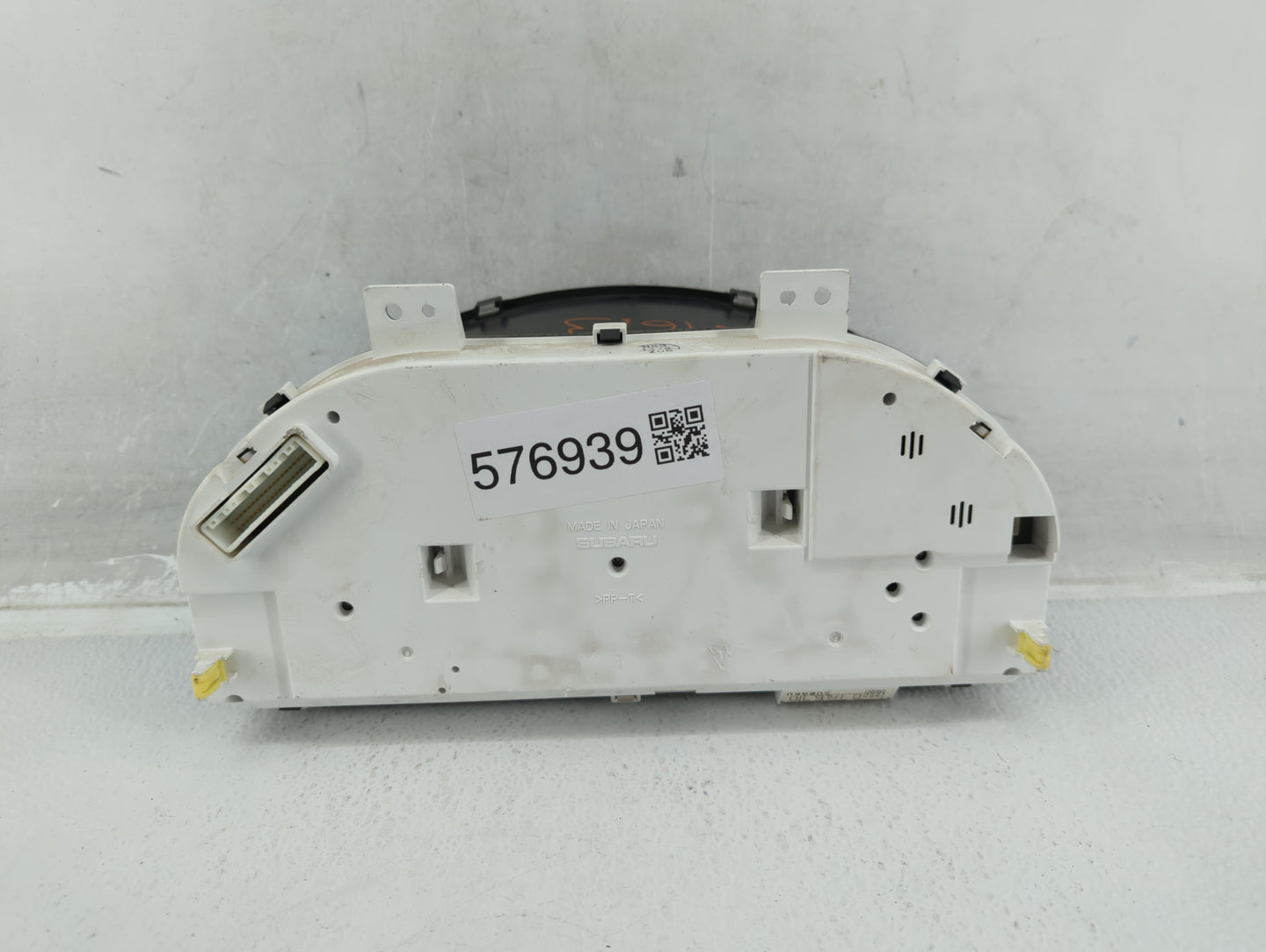 2011 Subaru Impreza Instrument Cluster Speedometer Gauges P/N:8501FG670 Fits OEM Used Auto Parts - Oemusedautoparts1.com