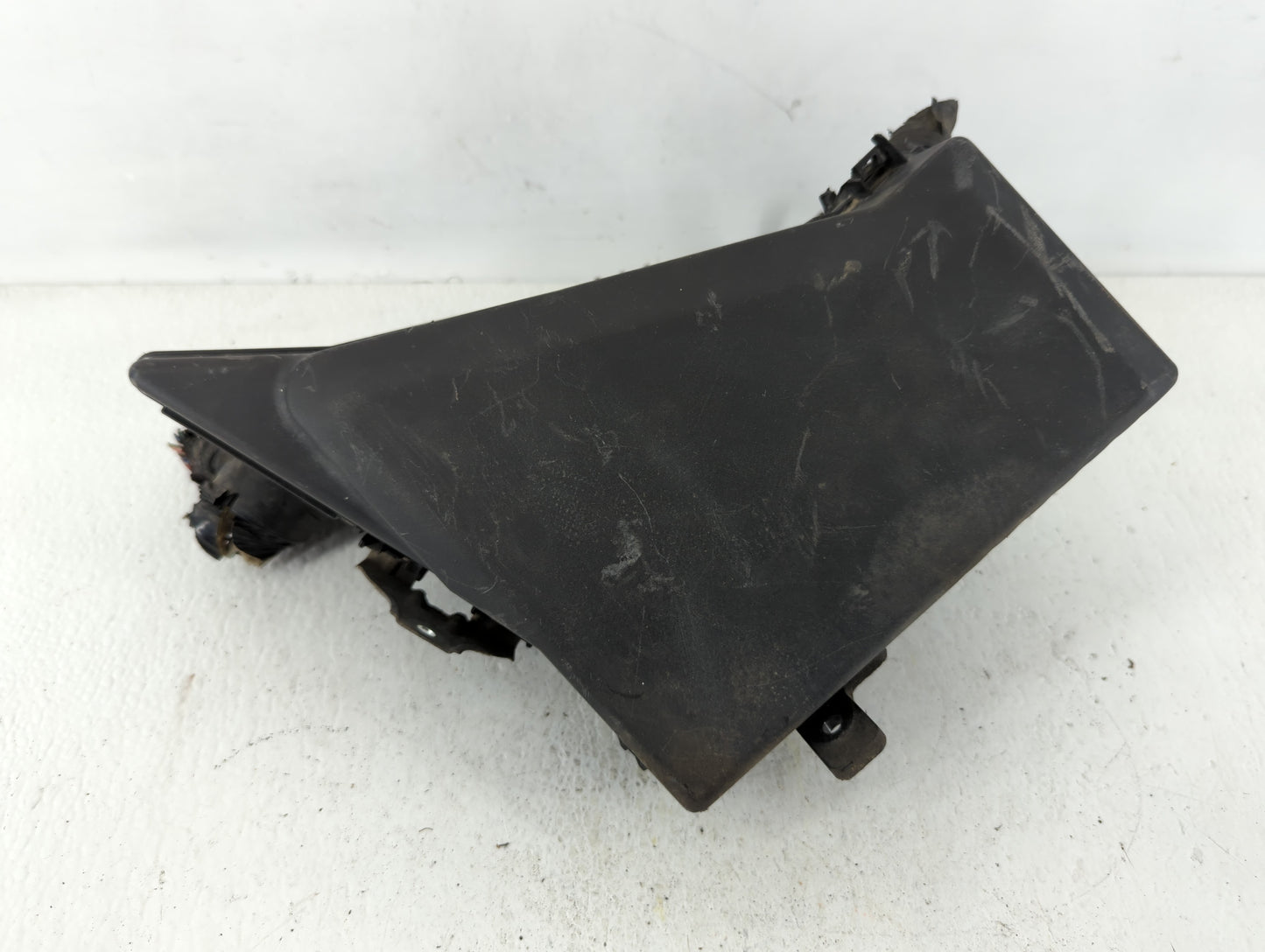 2008-2011 Subaru Impreza Fusebox Fuse Box Panel Relay Module P/N:MB100200B Fits Fits 2008 2009 2010 2011 OEM Used Auto Parts