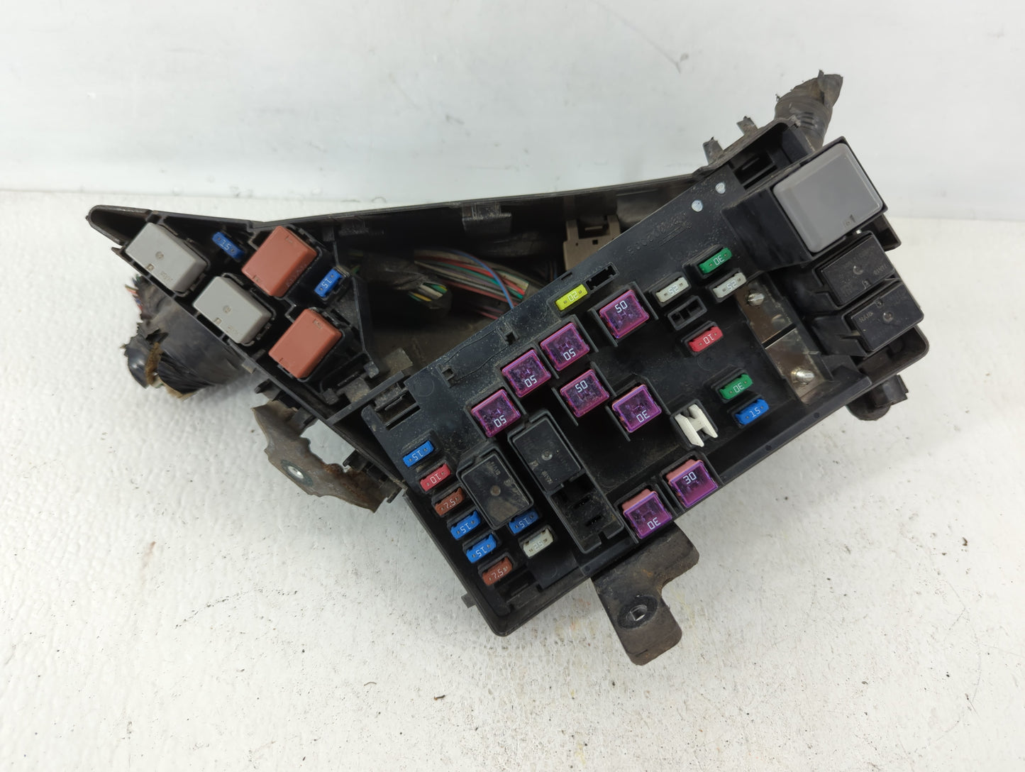 2008-2011 Subaru Impreza Fusebox Fuse Box Panel Relay Module P/N:MB100200B Fits Fits 2008 2009 2010 2011 OEM Used Auto Parts