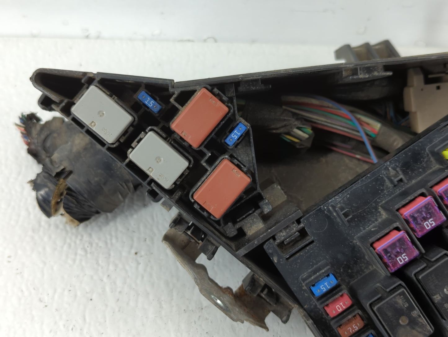 2008-2011 Subaru Impreza Fusebox Fuse Box Panel Relay Module P/N:MB100200B Fits Fits 2008 2009 2010 2011 OEM Used Auto Parts