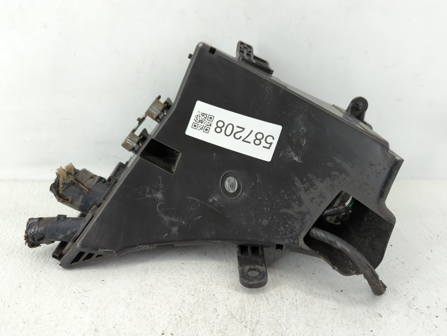 2008-2011 Subaru Impreza Fusebox Fuse Box Panel Relay Module P/N:MB100200B Fits Fits 2008 2009 2010 2011 OEM Used Auto Parts
