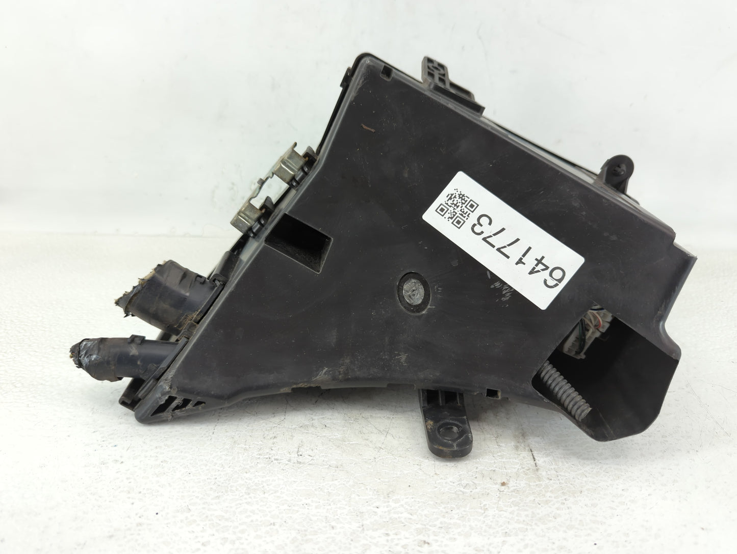 2008-2011 Subaru Impreza Fusebox Fuse Box Panel Relay Module P/N:MB502095B Fits Fits 2008 2009 2010 2011 OEM Used Auto Parts