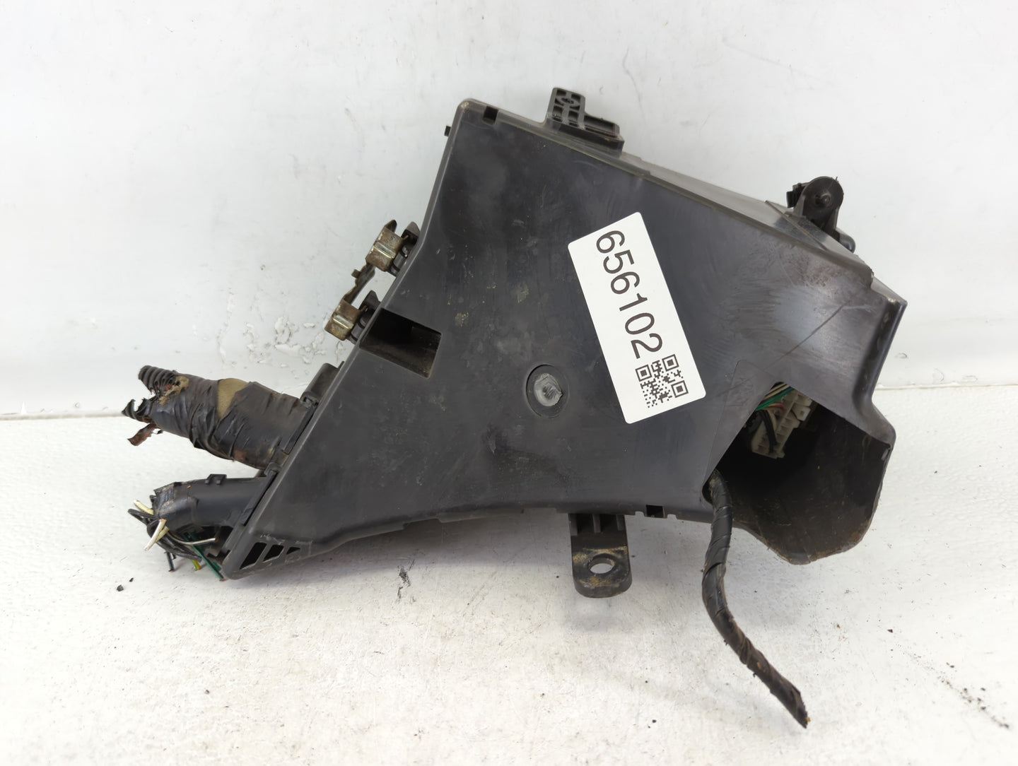 2008-2011 Subaru Impreza Fusebox Fuse Box Panel Relay Module P/N:MB100200B Fits Fits 2008 2009 2010 2011 OEM Used Auto Parts