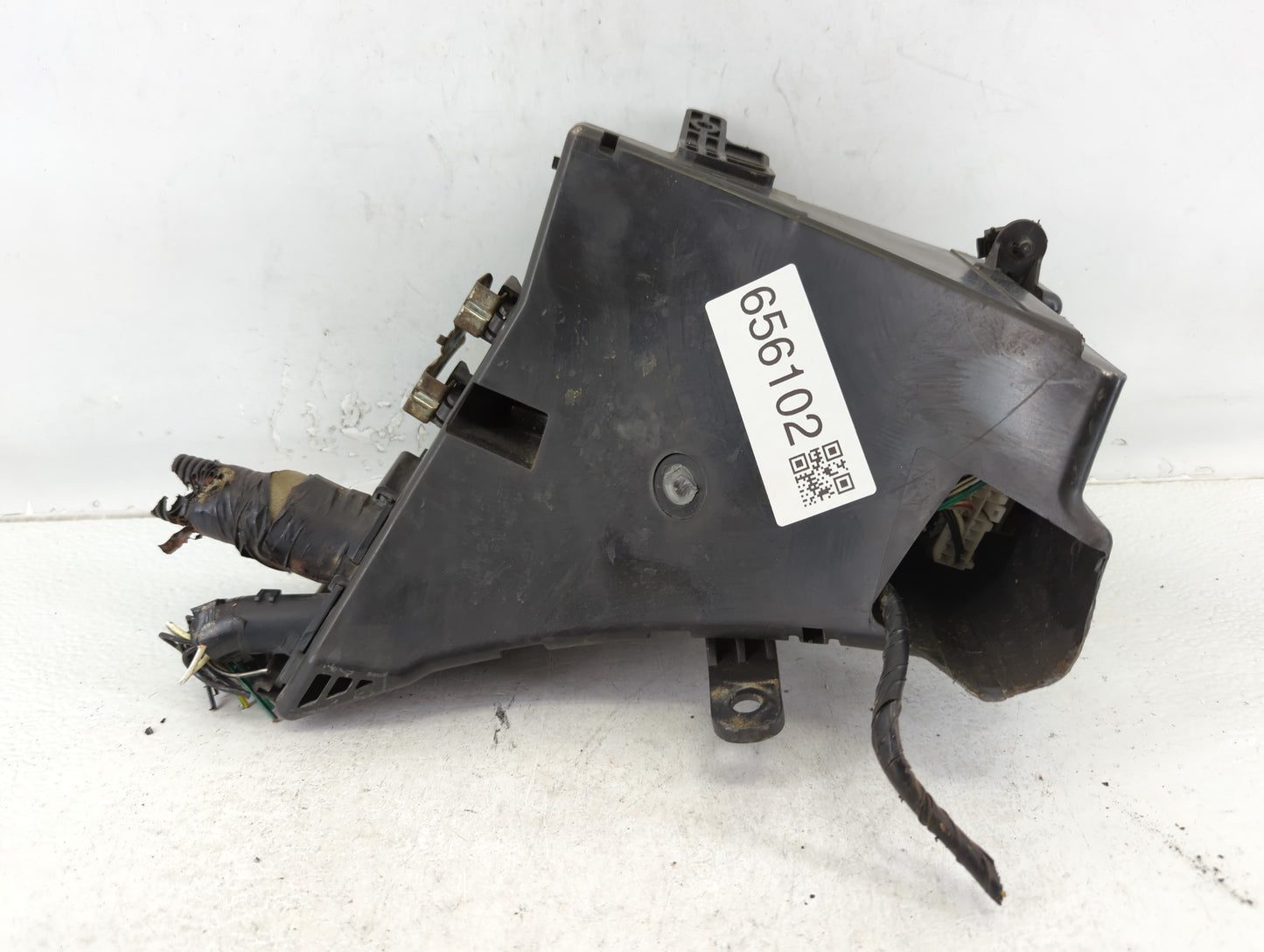 2008-2011 Subaru Impreza Fusebox Fuse Box Panel Relay Module P/N:MB100200B Fits Fits 2008 2009 2010 2011 OEM Used Auto Parts