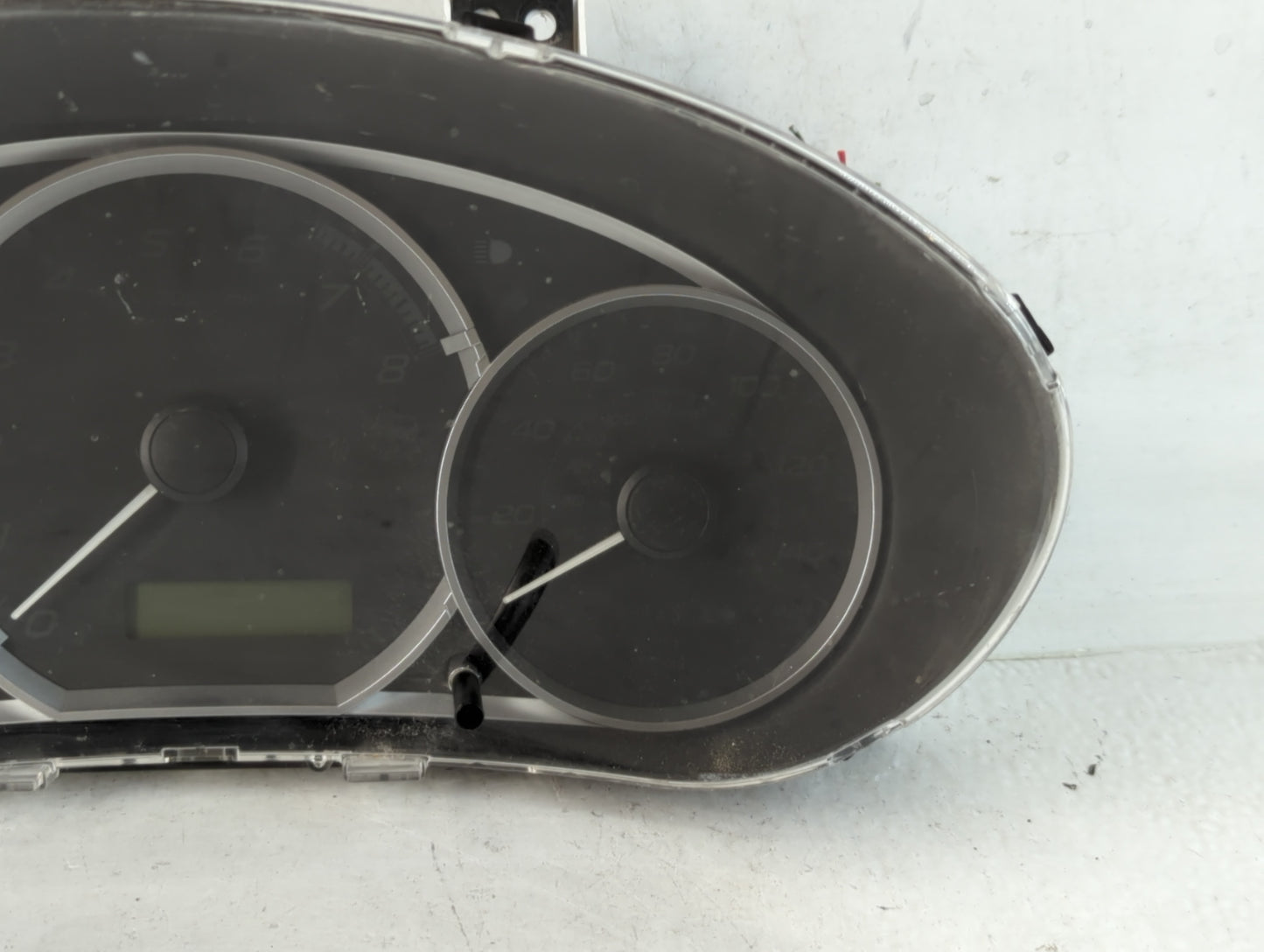 2010-2011 Subaru Impreza Instrument Cluster Speedometer Gauges P/N:0393001 8500FG670 Fits Fits 2010 2011 OEM Used Auto Parts