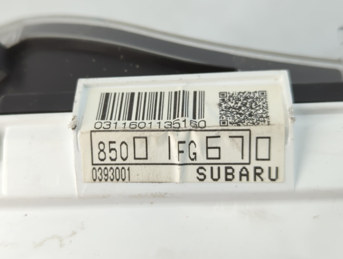 2010-2011 Subaru Impreza Instrument Cluster Speedometer Gauges P/N:0393001 8500FG670 Fits Fits 2010 2011 OEM Used Auto Parts