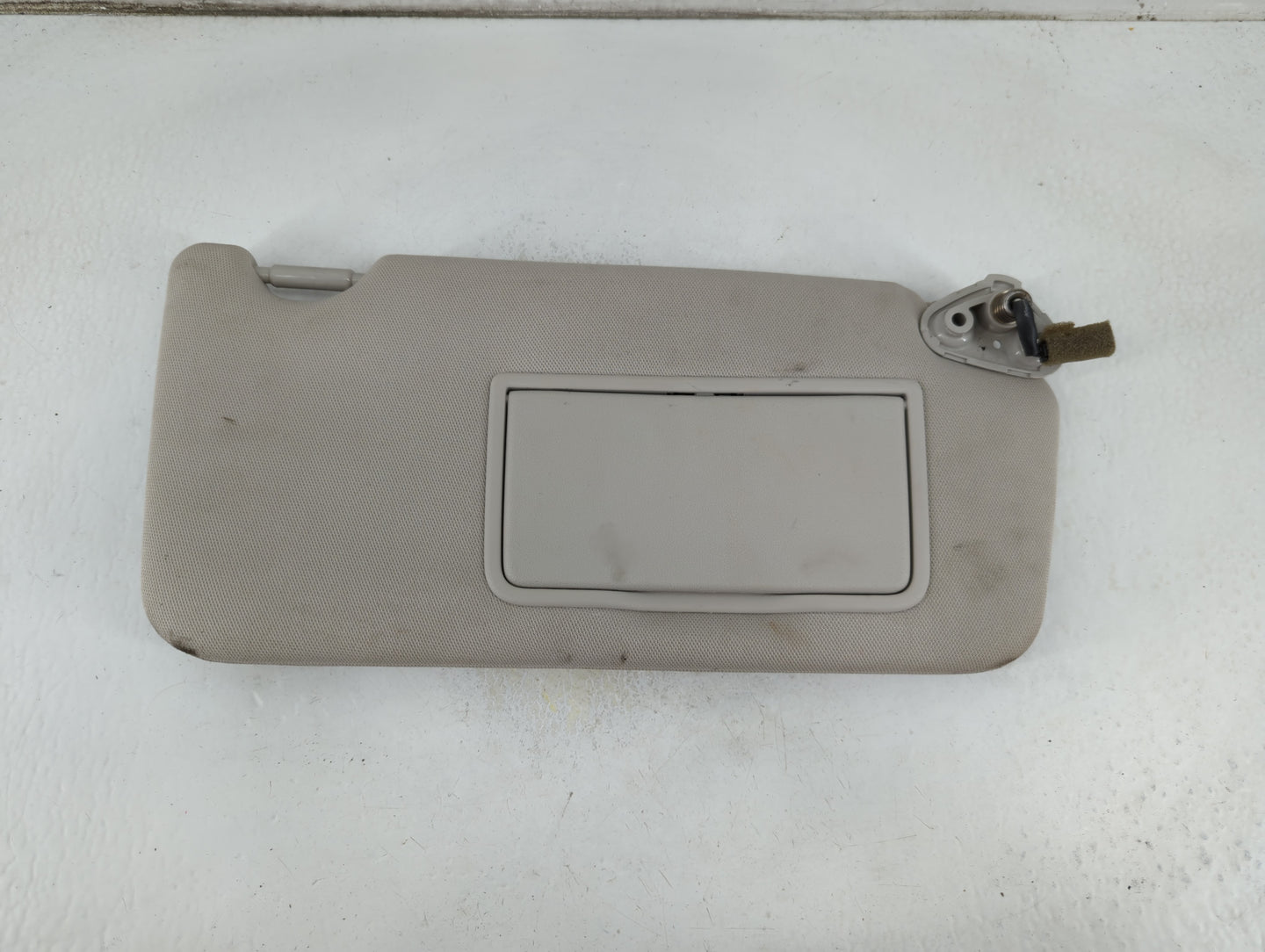 2010-2014 Subaru Legacy Sun Visor Shade Replacement Passenger Right Mirror Fits Fits 2010 2011 2012 2013 2014 OEM Used Auto 