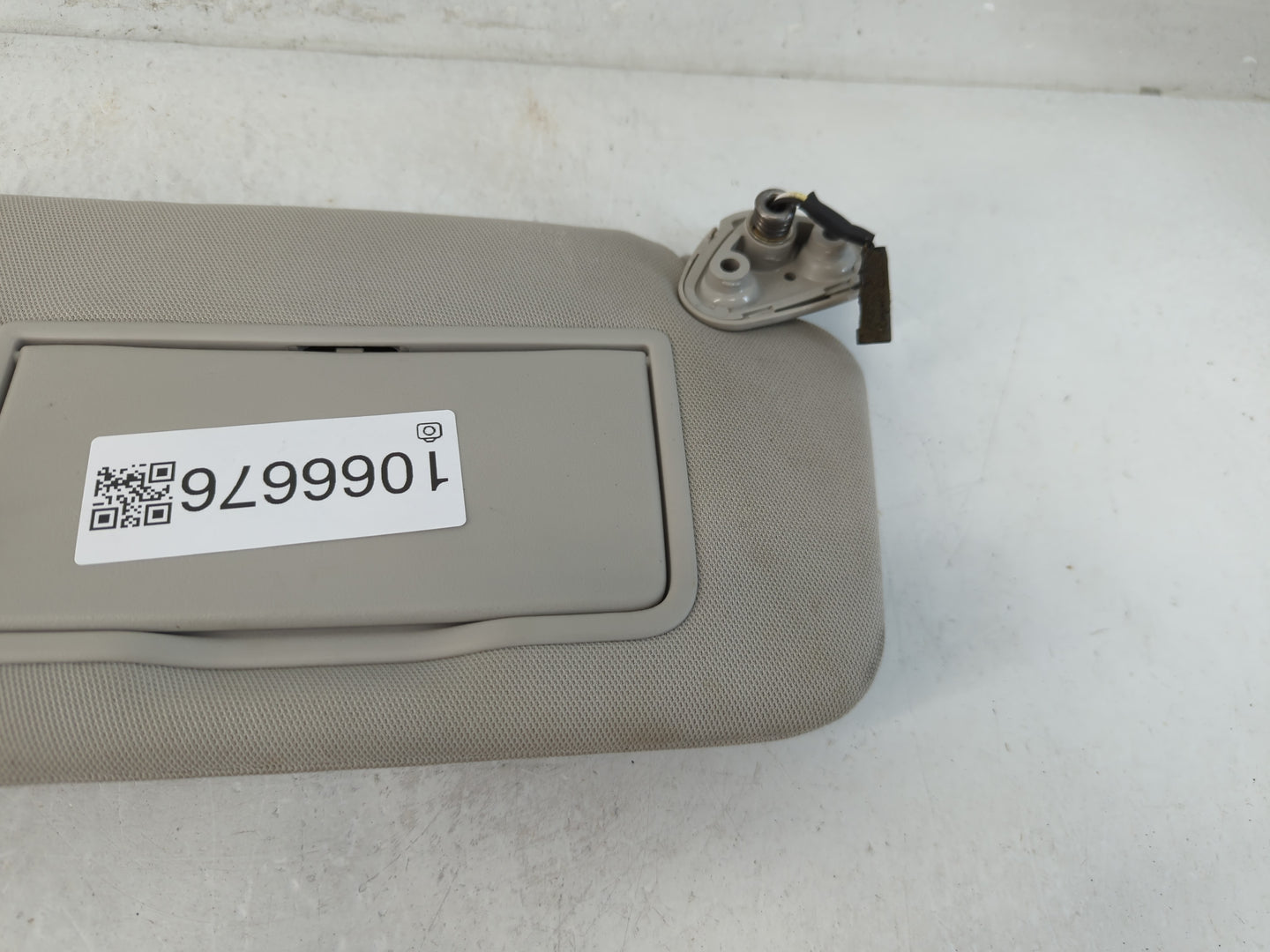 2010-2014 Subaru Legacy Sun Visor Shade Replacement Passenger Right Mirror Fits Fits 2010 2011 2012 2013 2014 OEM Used Auto 
