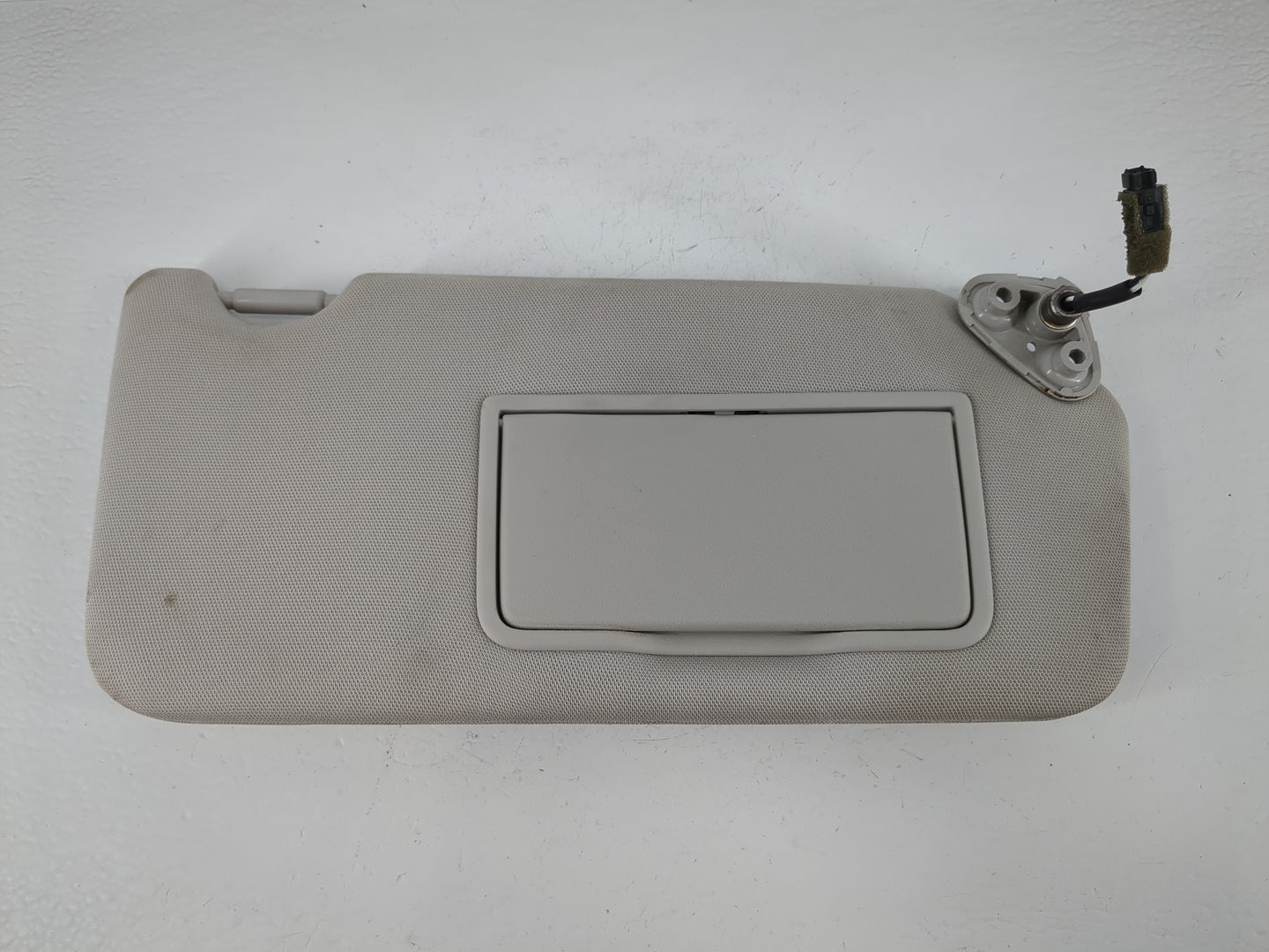 2010-2014 Subaru Legacy Sun Visor Shade Replacement Passenger Right Mirror Fits Fits 2010 2011 2012 2013 2014 OEM Used Auto 