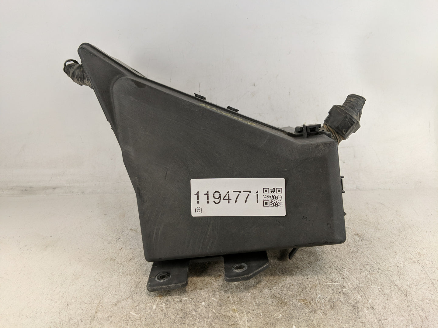 2010-2014 Subaru Legacy Fusebox Fuse Box Panel Relay Module Fits Fits 2010 2011 2012 2013 2014 OEM Used Auto Parts - Oemused
