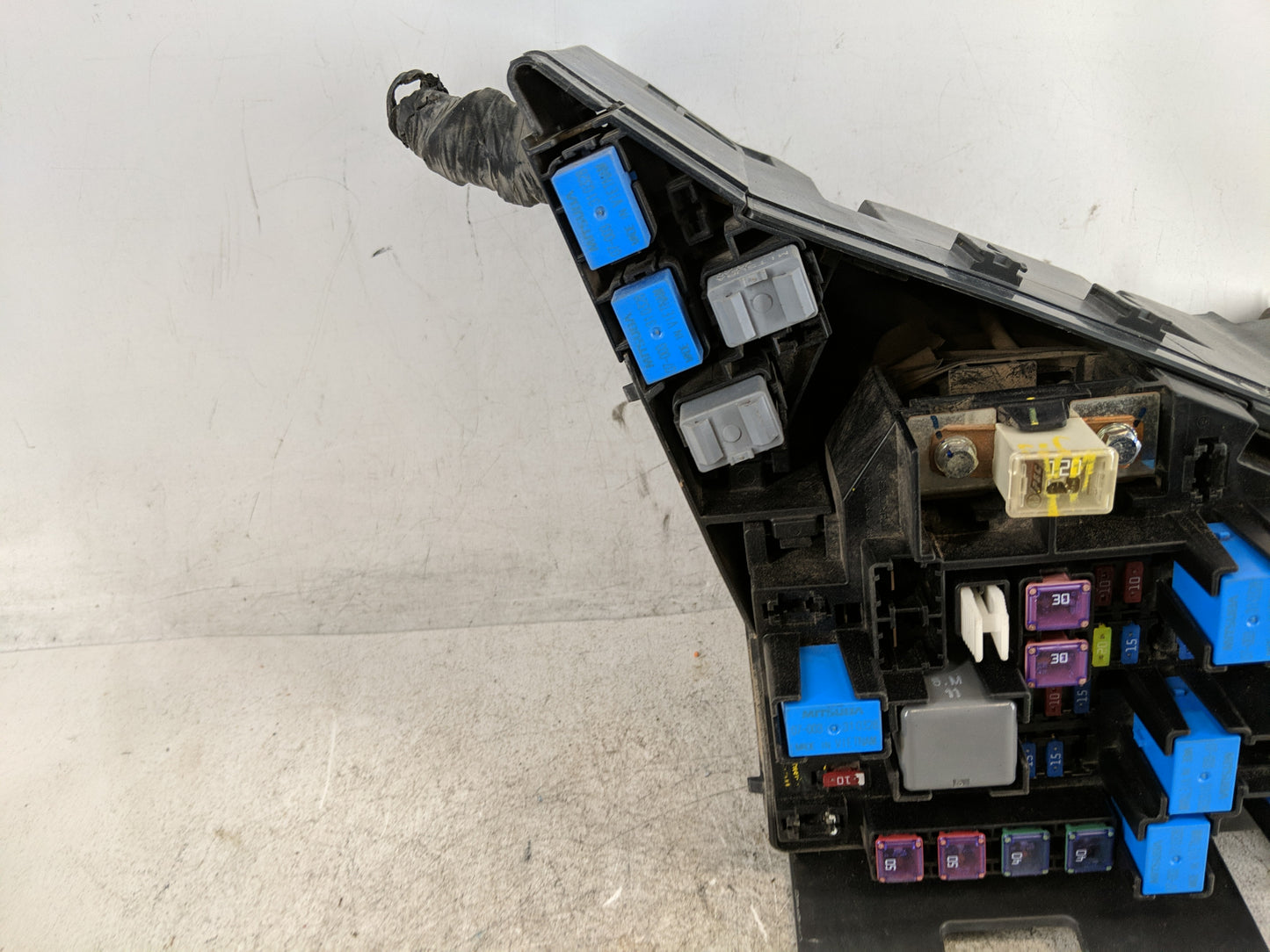 2010-2014 Subaru Legacy Fusebox Fuse Box Panel Relay Module Fits Fits 2010 2011 2012 2013 2014 OEM Used Auto Parts - Oemused