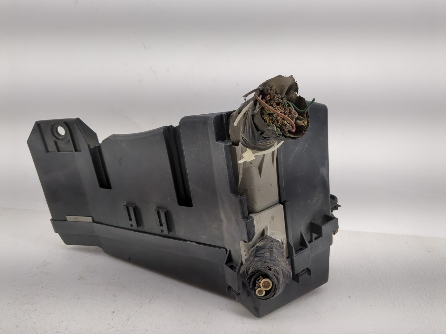 2010-2014 Subaru Legacy Fusebox Fuse Box Panel Relay Module Fits Fits 2010 2011 2012 2013 2014 OEM Used Auto Parts - Oemused
