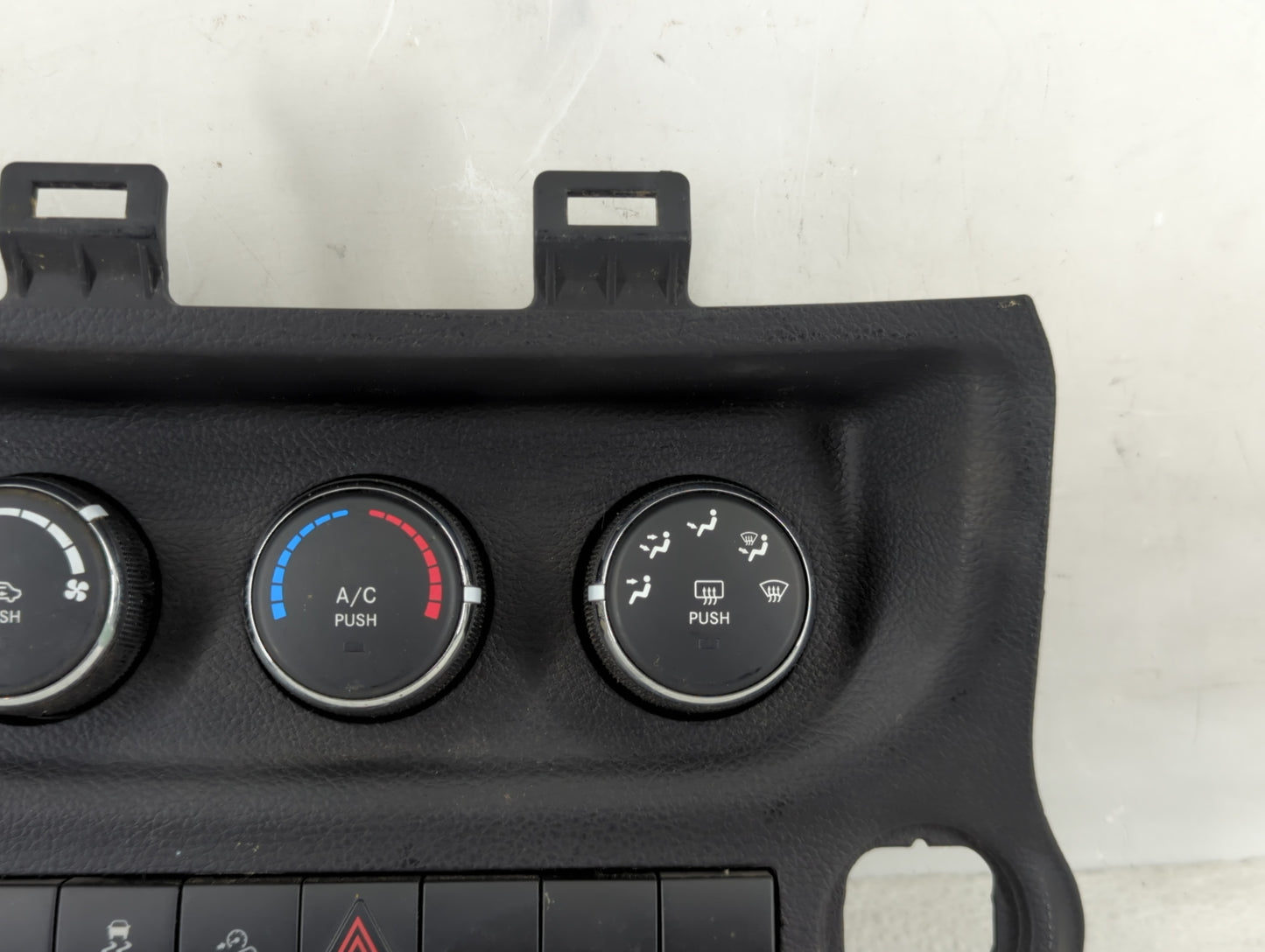 2010-2014 Subaru Legacy Climate Control Module Temperature AC/Heater Replacement P/N:72311AJ08A Fits Fits 2010 2011 2012 201