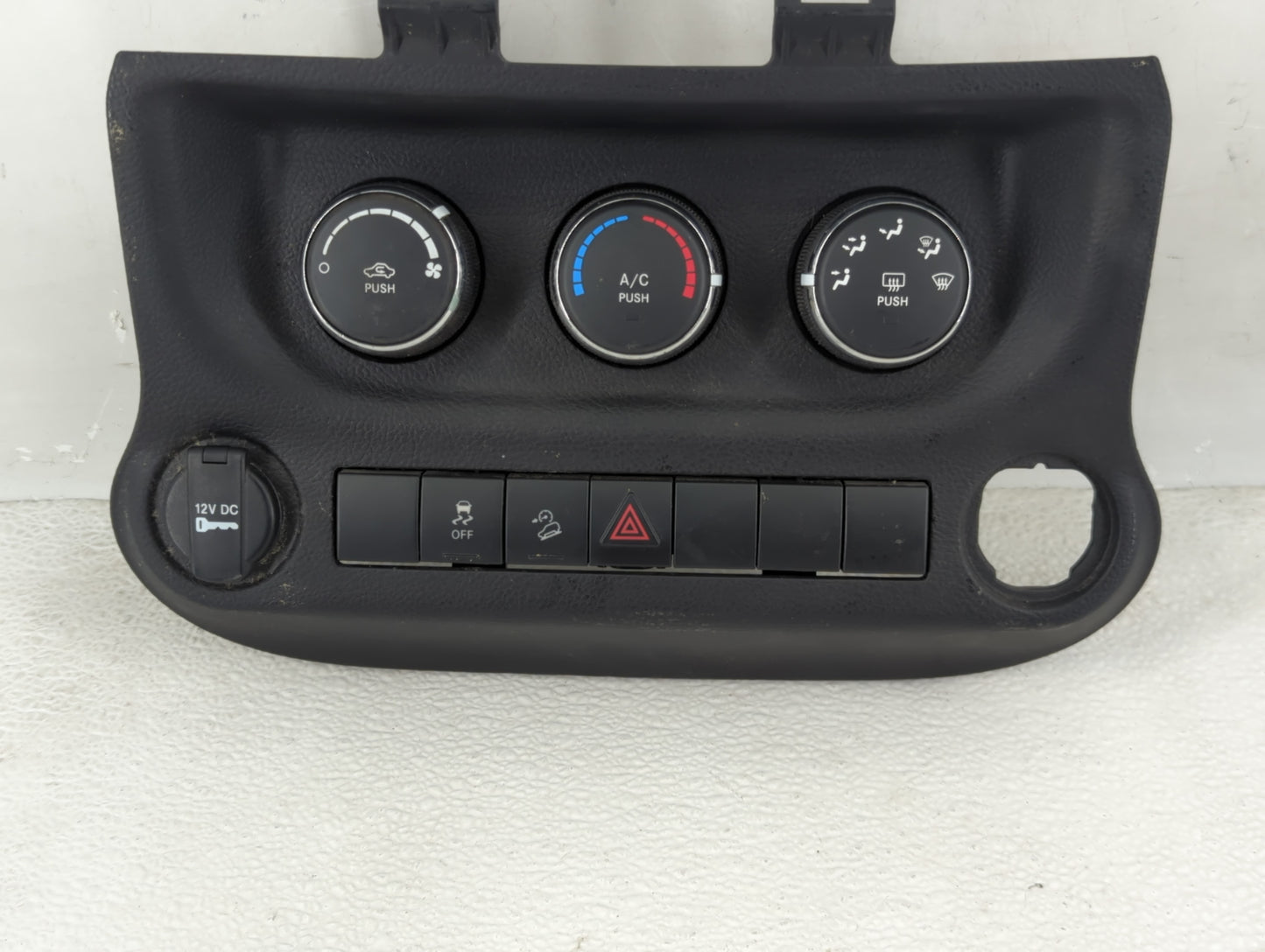 2010-2014 Subaru Legacy Climate Control Module Temperature AC/Heater Replacement P/N:72311AJ08A Fits Fits 2010 2011 2012 201