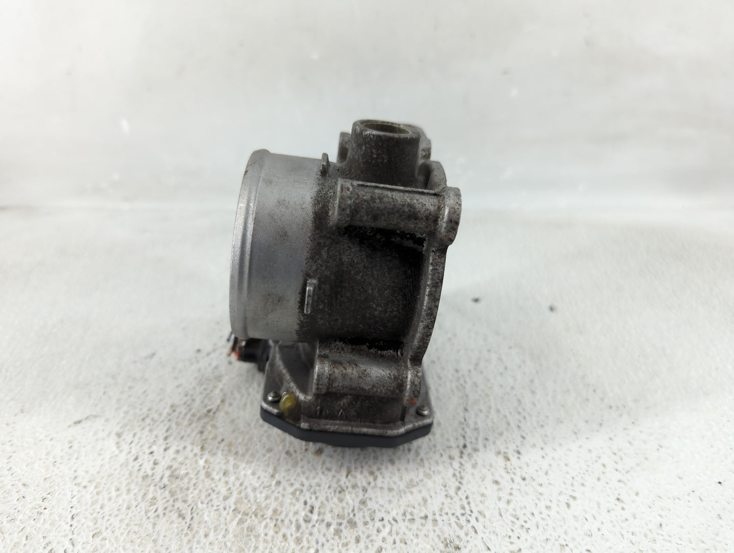 2010-2012 Subaru Legacy Throttle Body P/N:F2159 9M20 1291, 16112AA350 Fits Fits 2010 2011 2012 OEM Used Auto Parts - Oemused