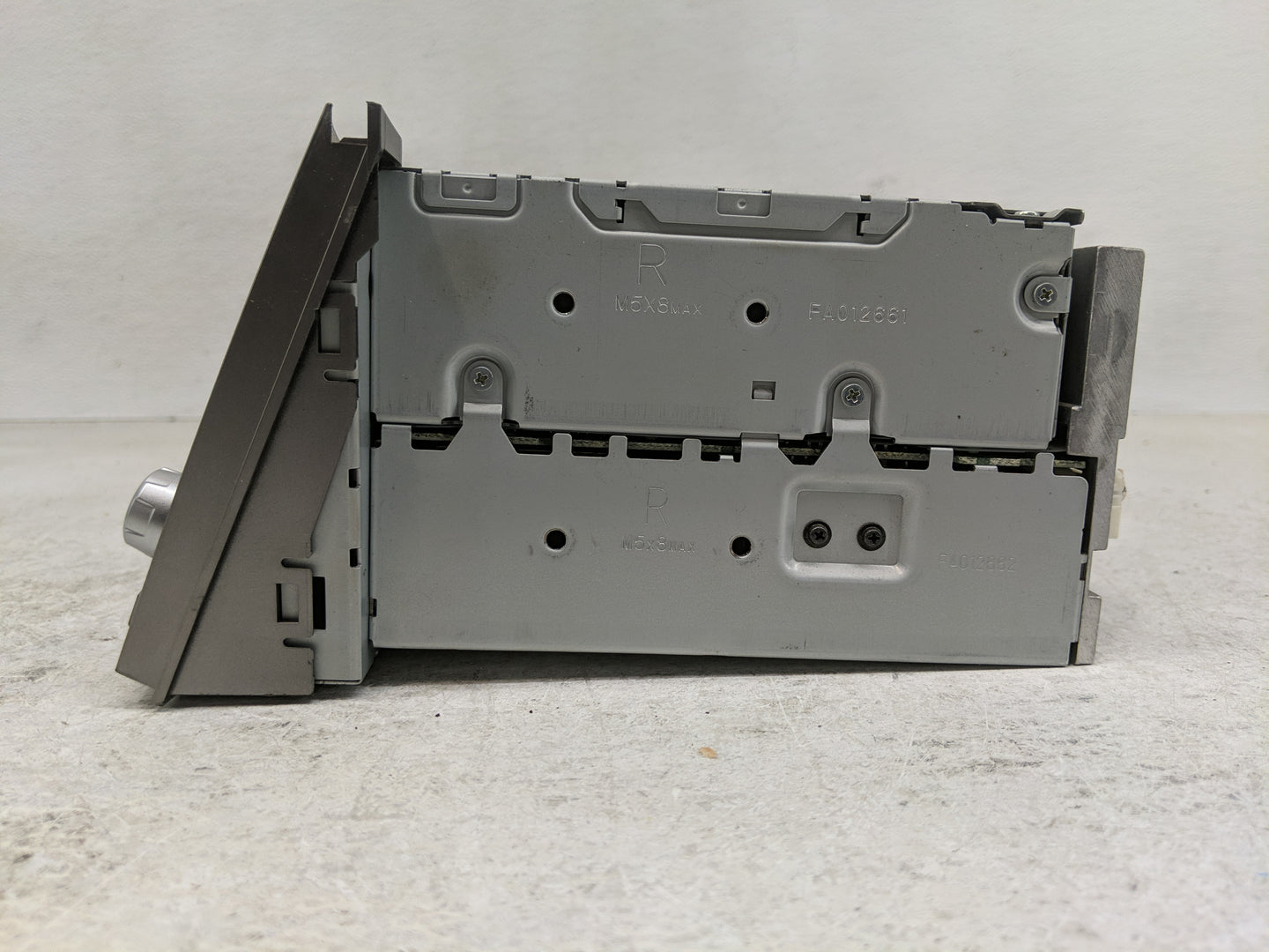 2010-2012 Subaru Legacy Radio AM FM Cd Player Receiver Replacement Fits Fits 2010 2011 2012 OEM Used Auto Parts - Oemusedaut