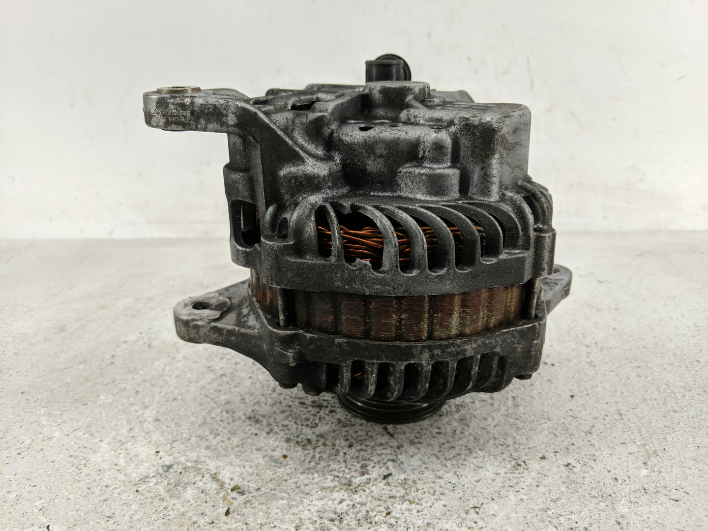2010-2012 Subaru Legacy Alternator Replacement Generator Charging Assembly Engine OEM P/N:23700 AA63B Fits Fits 2010 2011 20
