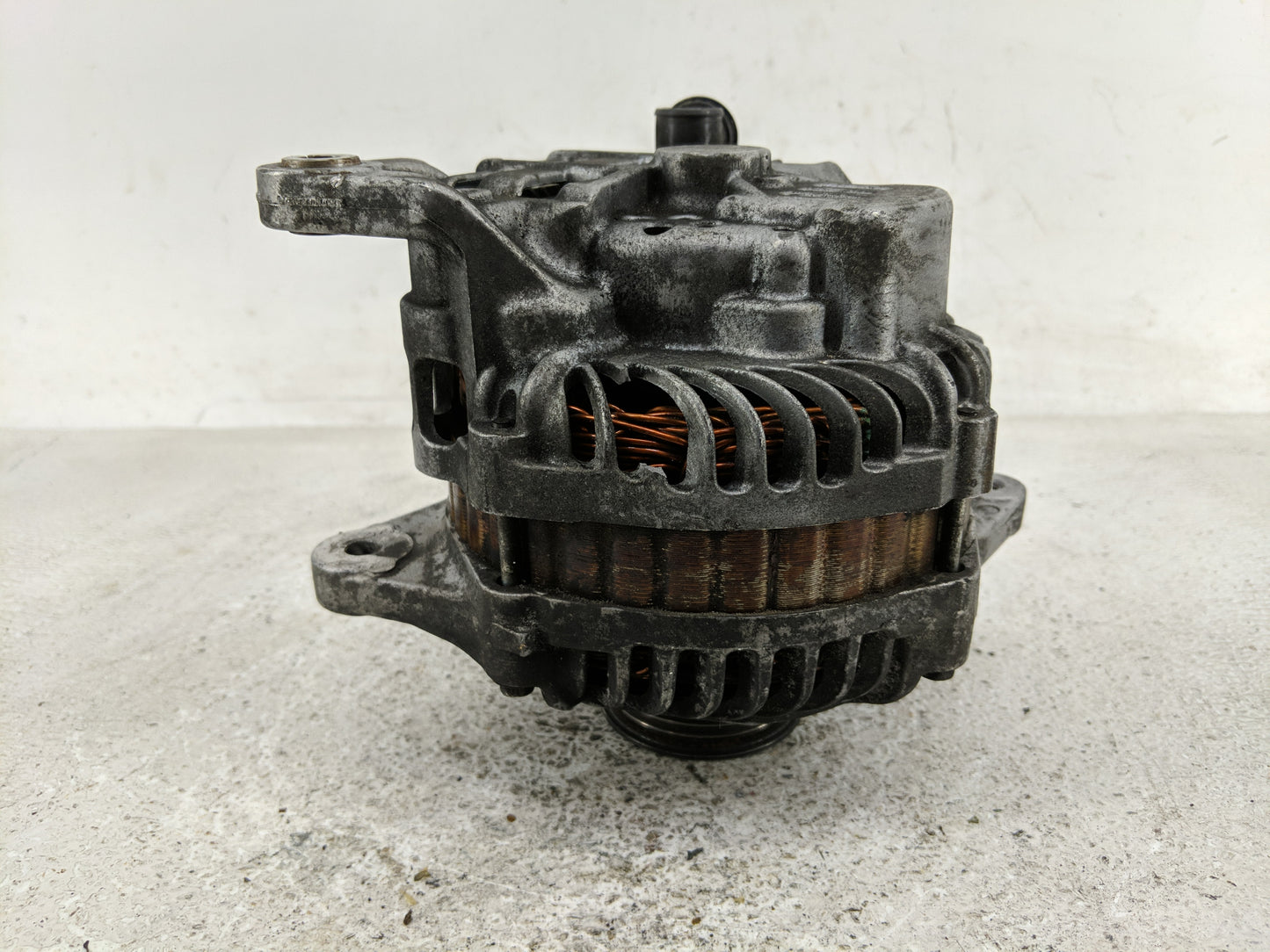 2010-2012 Subaru Legacy Alternator Replacement Generator Charging Assembly Engine OEM P/N:23700 AA63B Fits Fits 2010 2011 20