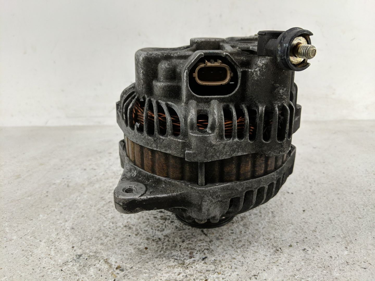 2010-2012 Subaru Legacy Alternator Replacement Generator Charging Assembly Engine OEM P/N:23700 AA63B Fits Fits 2010 2011 20
