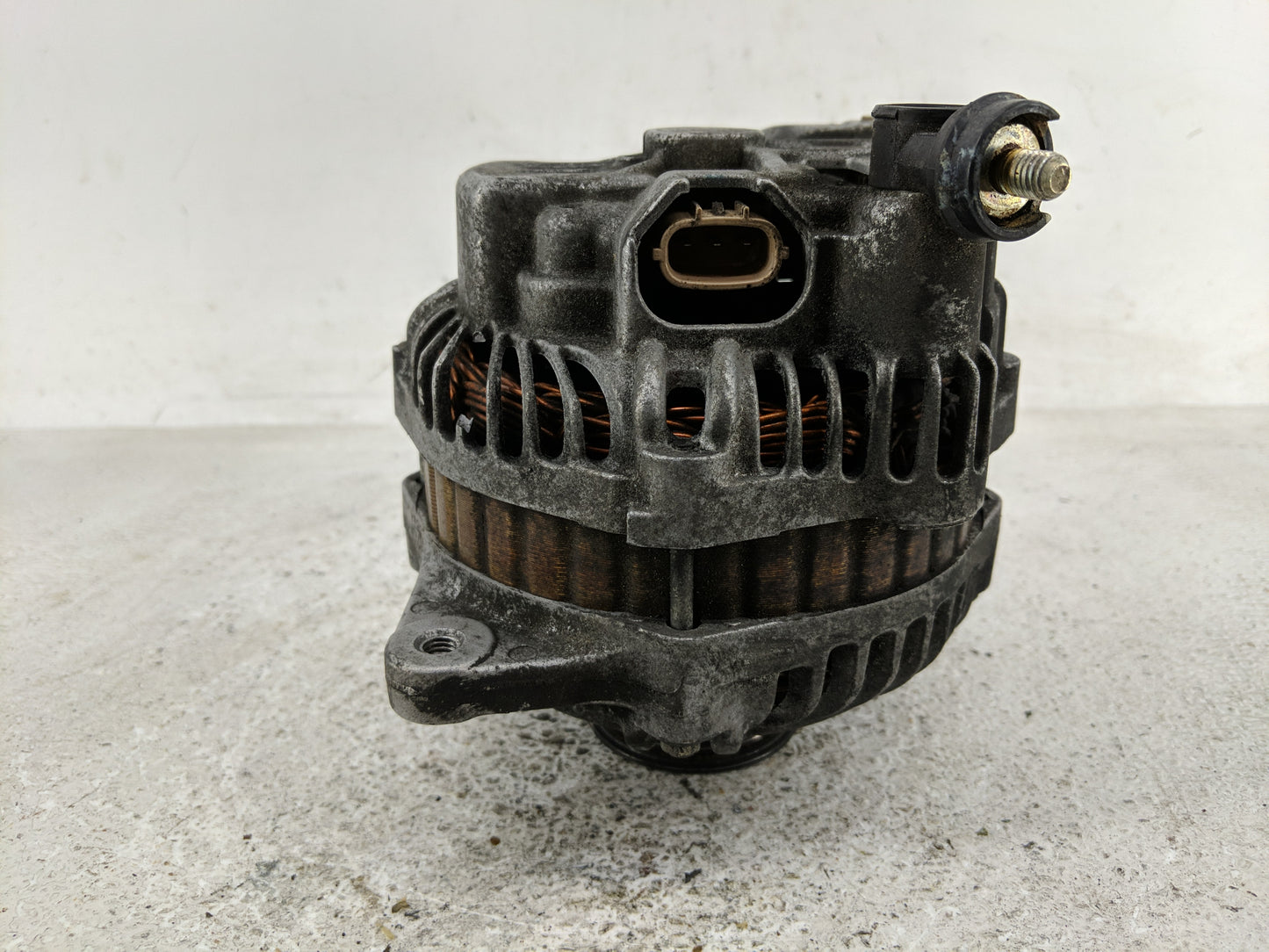 2010-2012 Subaru Legacy Alternator Replacement Generator Charging Assembly Engine OEM P/N:23700 AA63B Fits Fits 2010 2011 20