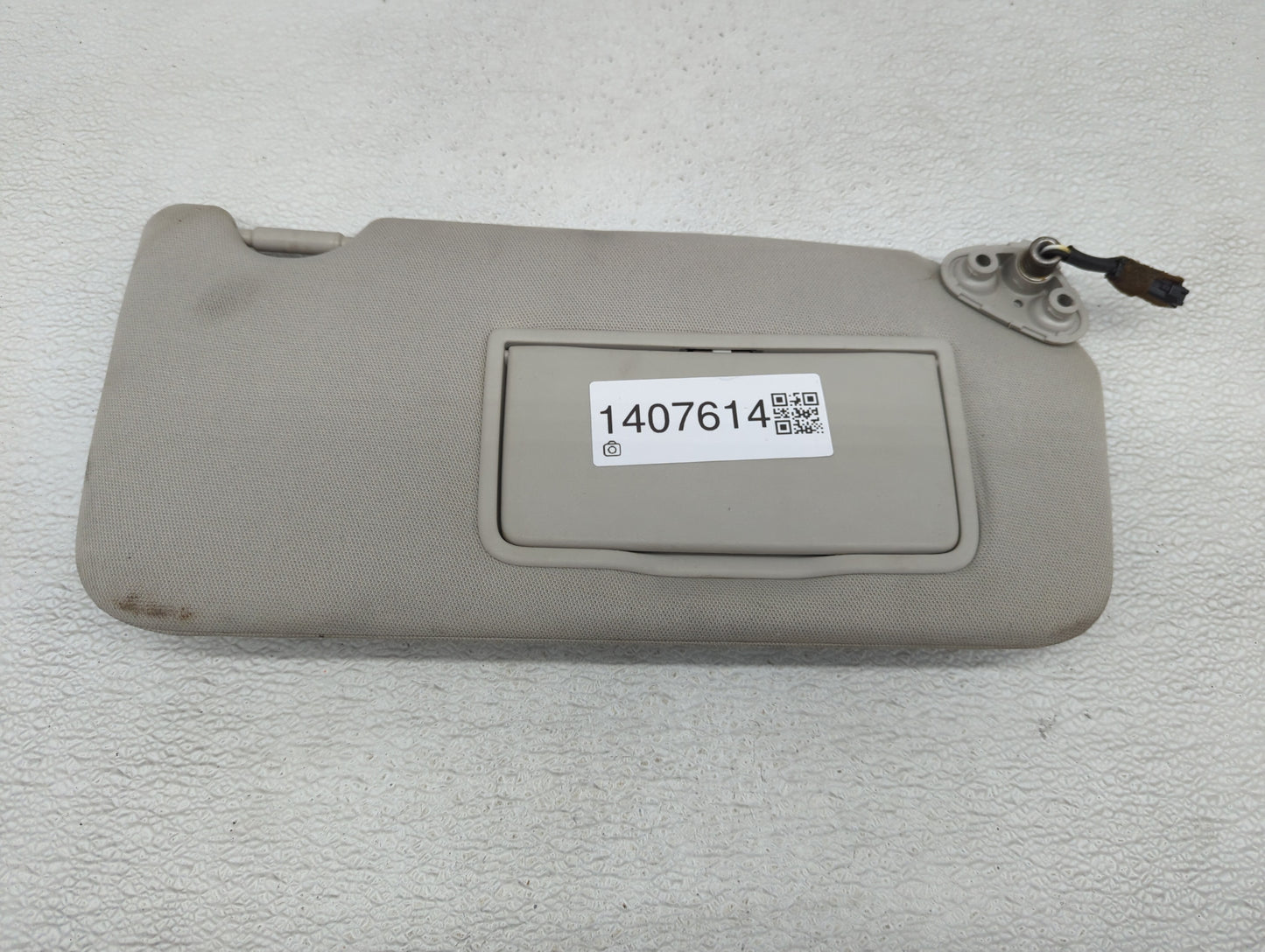 2010-2014 Subaru Legacy Sun Visor Shade Replacement Passenger Right Mirror Fits Fits 2010 2011 2012 2013 2014 OEM Used Auto 