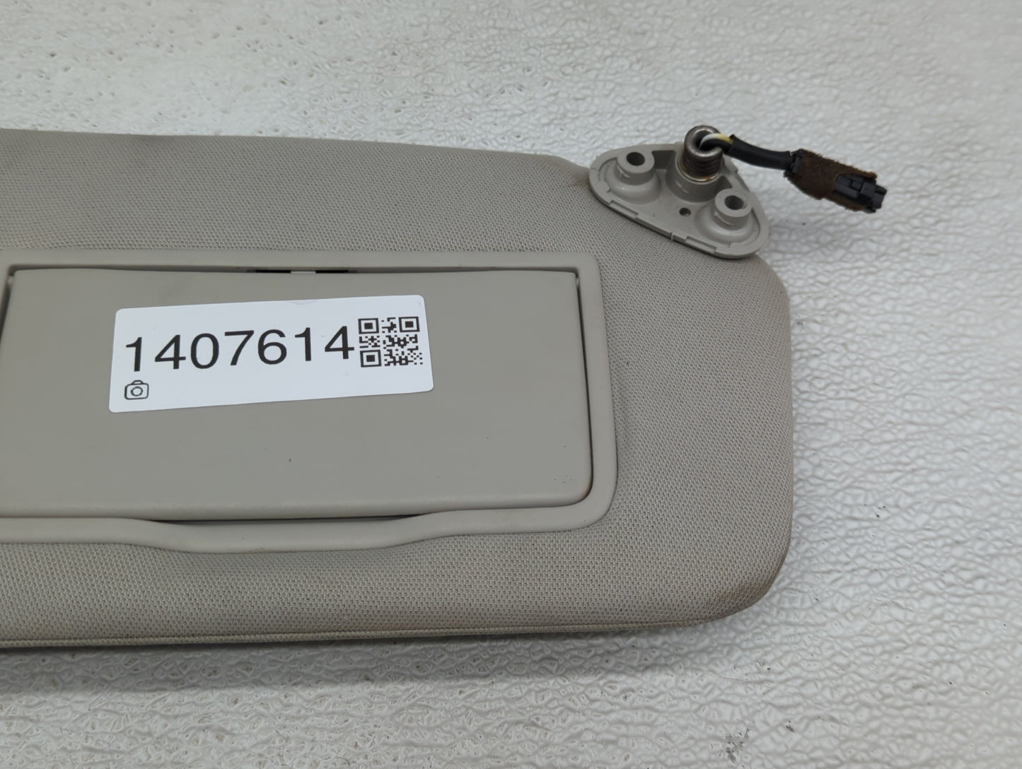 2010-2014 Subaru Legacy Sun Visor Shade Replacement Passenger Right Mirror Fits Fits 2010 2011 2012 2013 2014 OEM Used Auto 