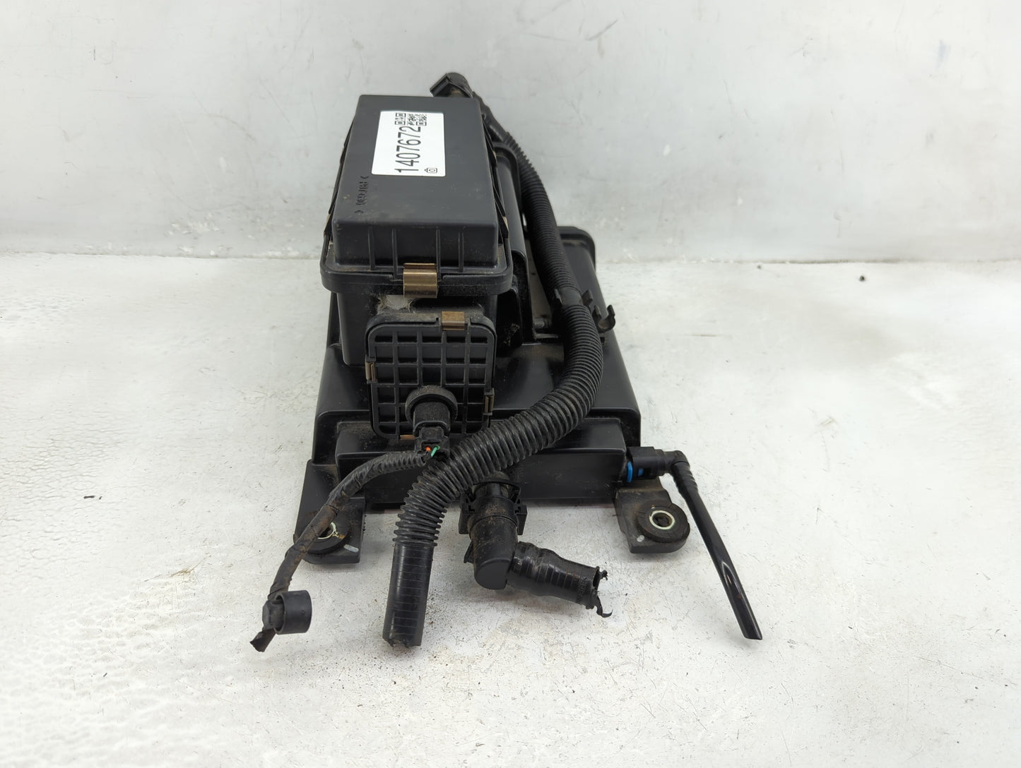 2010-2014 Subaru Legacy Fusebox Fuse Box Panel Relay Module P/N:42035AJ04A Fits Fits 2010 2011 2012 2013 2014 OEM Used Auto 