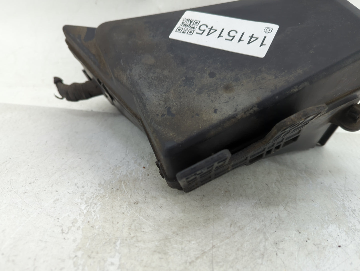2010-2014 Subaru Legacy Fusebox Fuse Box Panel Relay Module Fits Fits 2010 2011 2012 2013 2014 OEM Used Auto Parts - Oemused