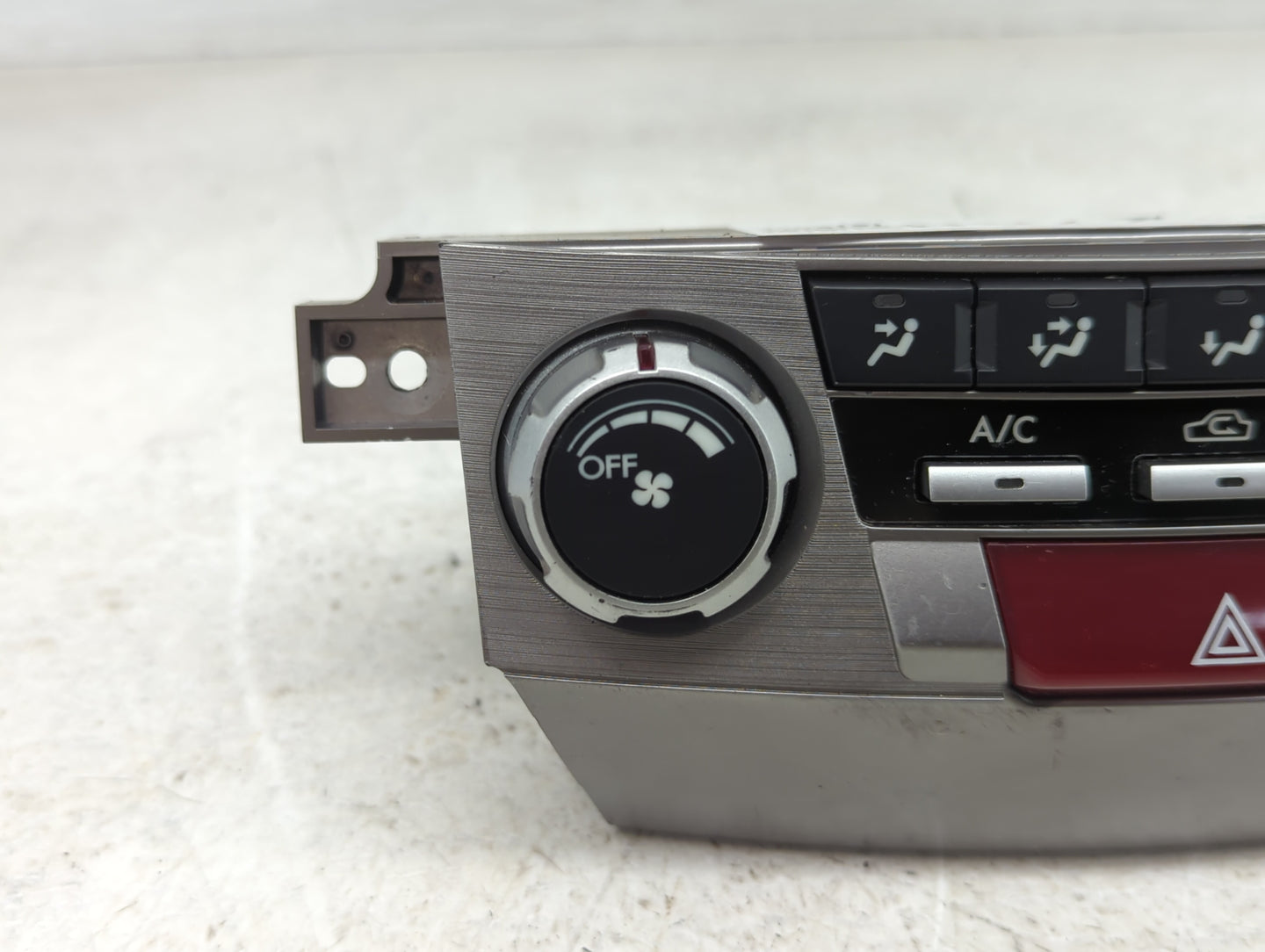 2010-2014 Subaru Legacy Climate Control Module Temperature AC/Heater Replacement P/N:72311AJ08A Fits Fits 2010 2011 2012 201