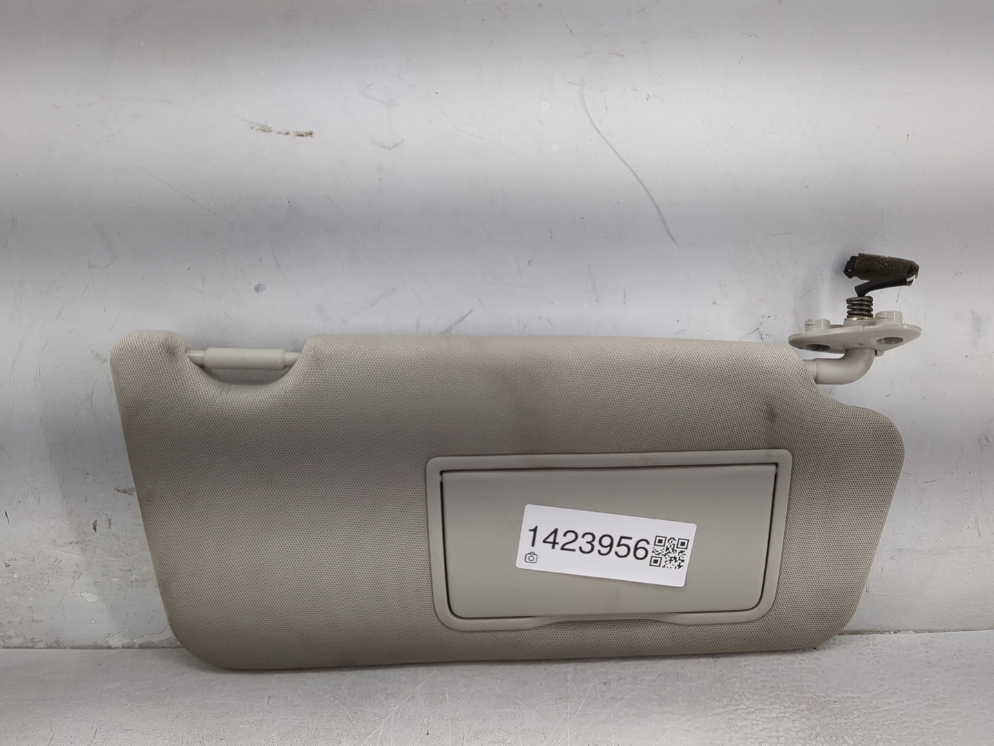 2010-2014 Subaru Legacy Sun Visor Shade Replacement Passenger Right Mirror Fits Fits 2010 2011 2012 2013 2014 OEM Used Auto 