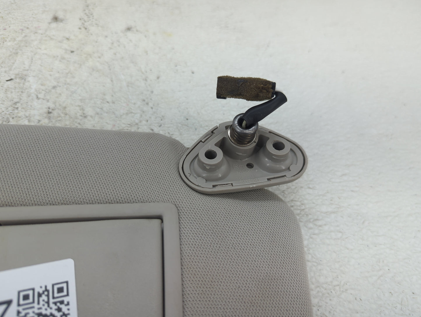 2010-2014 Subaru Legacy Sun Visor Shade Replacement Driver Left Mirror Fits Fits 2010 2011 2012 2013 2014 OEM Used Auto Part
