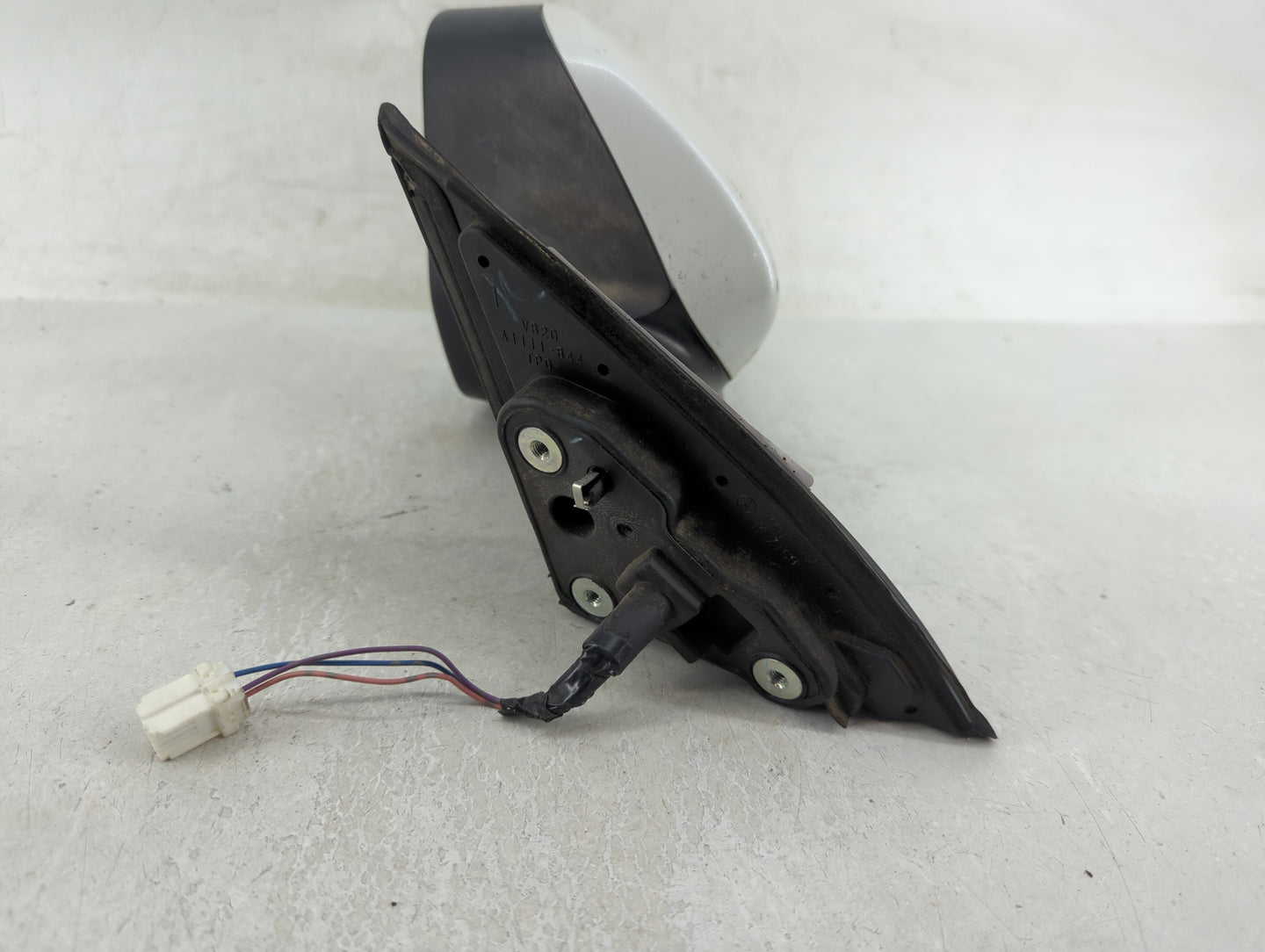 2011-2014 Subaru Legacy Driver Side View Mirror - Left Door Mirror OEM Used - Oemusedautoparts1.com