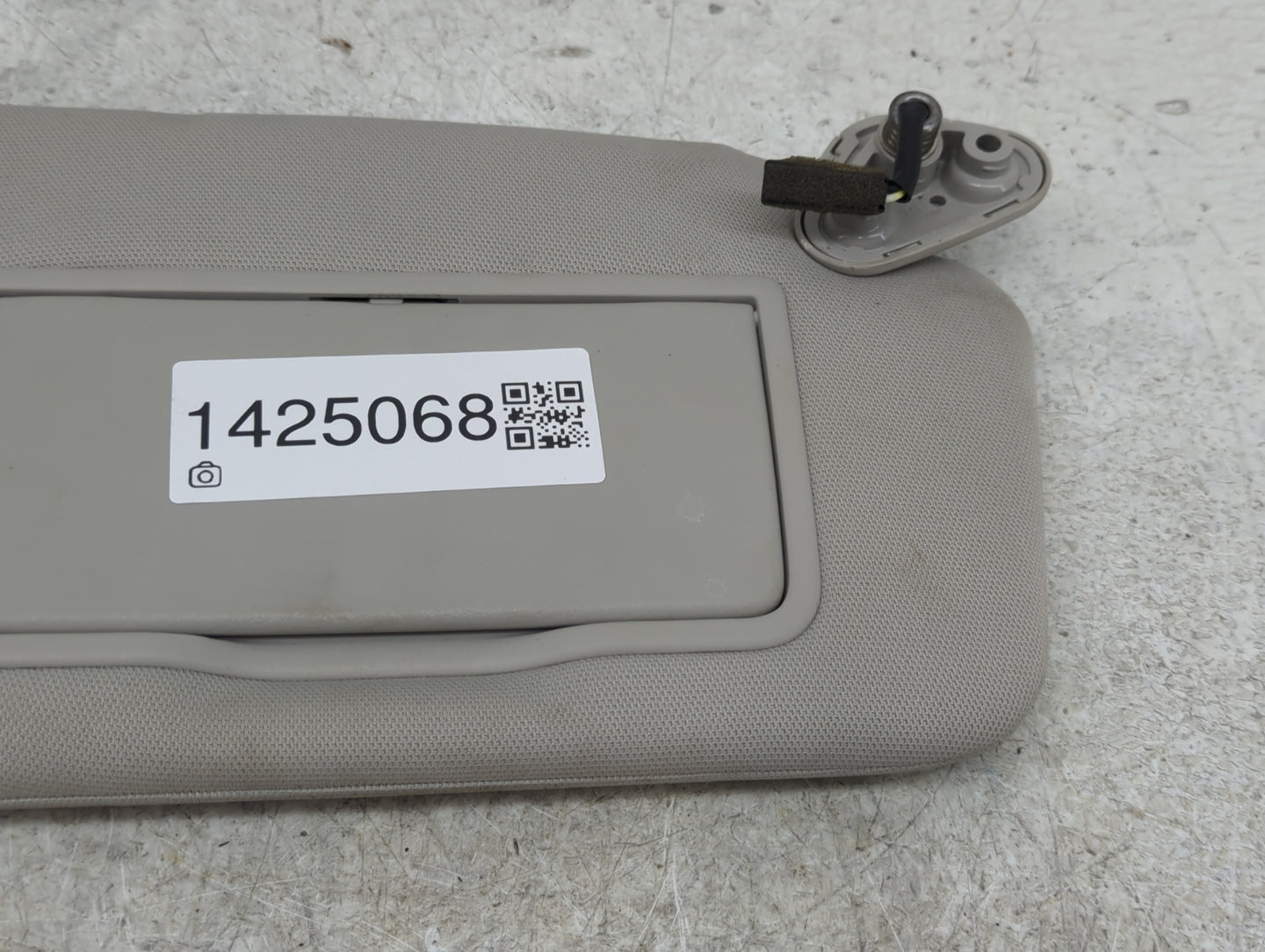 2010-2014 Subaru Legacy Sun Visor Shade Replacement Passenger Right Mirror Fits Fits 2010 2011 2012 2013 2014 OEM Used Auto 