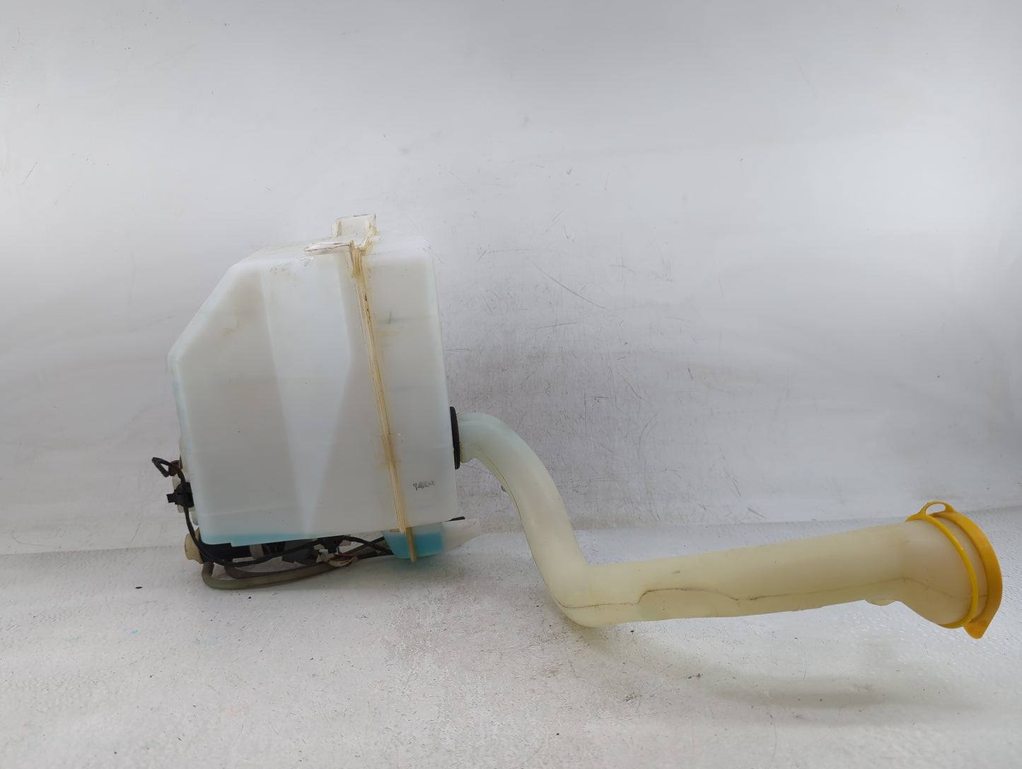 2010-2014 Subaru Legacy Windshield Washer Fluid Reservoir Bottle Oem - Oemusedautoparts1.com