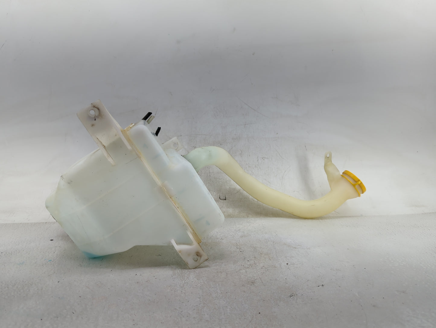 2010-2014 Subaru Legacy Windshield Washer Fluid Reservoir Bottle Oem - Oemusedautoparts1.com