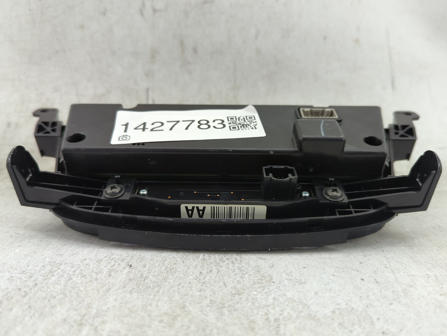 2010-2014 Subaru Legacy Climate Control Module Temperature AC/Heater Replacement Fits Fits 2010 2011 2012 2013 2014 OEM Used
