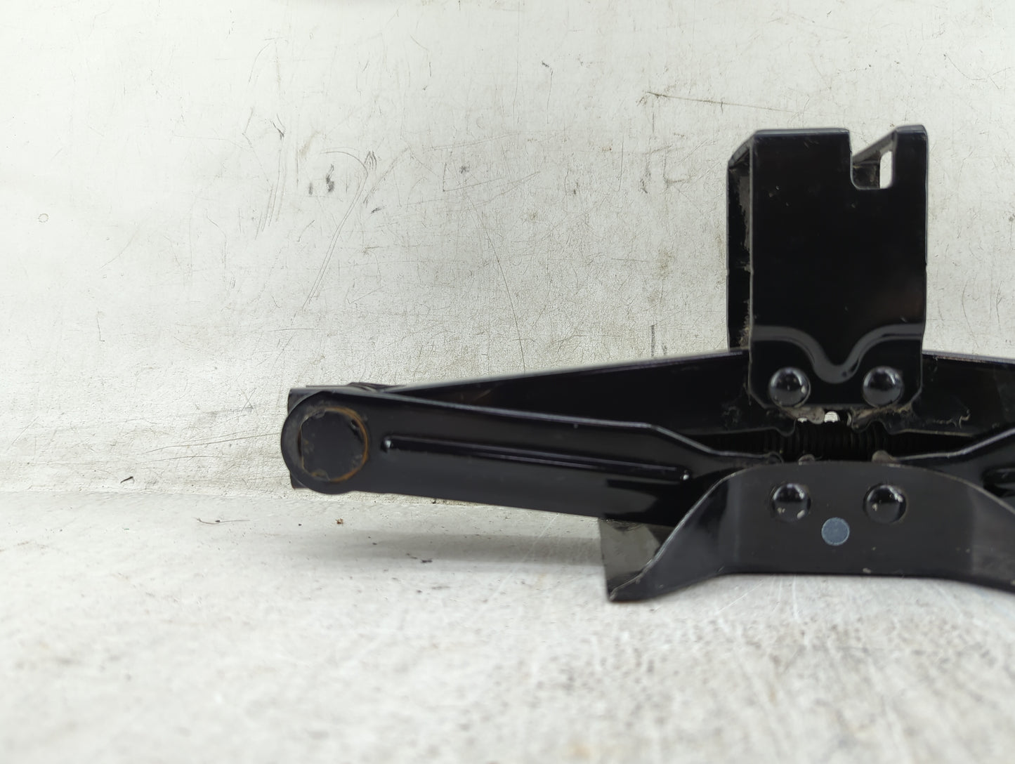 2011 Subaru Legacy Spare Scissor Car Jack - Oemusedautoparts1.com