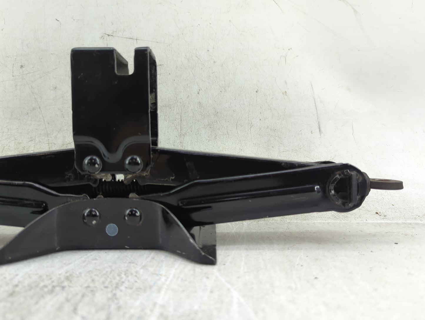2011 Subaru Legacy Spare Scissor Car Jack - Oemusedautoparts1.com