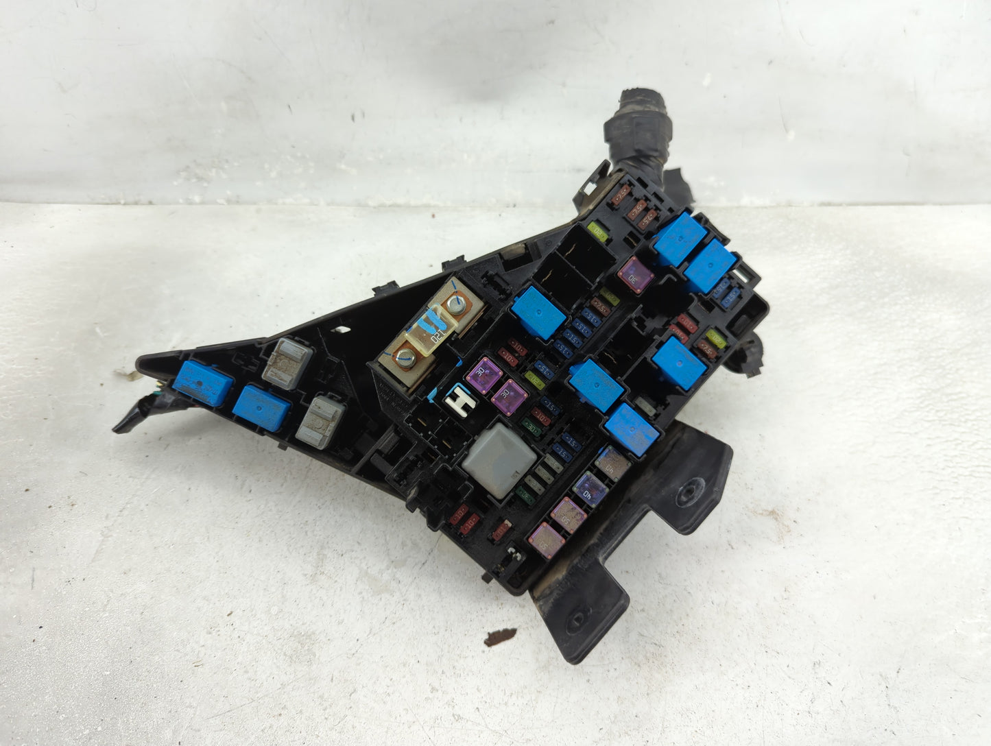 2010-2014 Subaru Legacy Fusebox Fuse Box Panel Relay Module P/N:MB502000B Fits Fits 2010 2011 2012 2013 2014 OEM Used Auto P