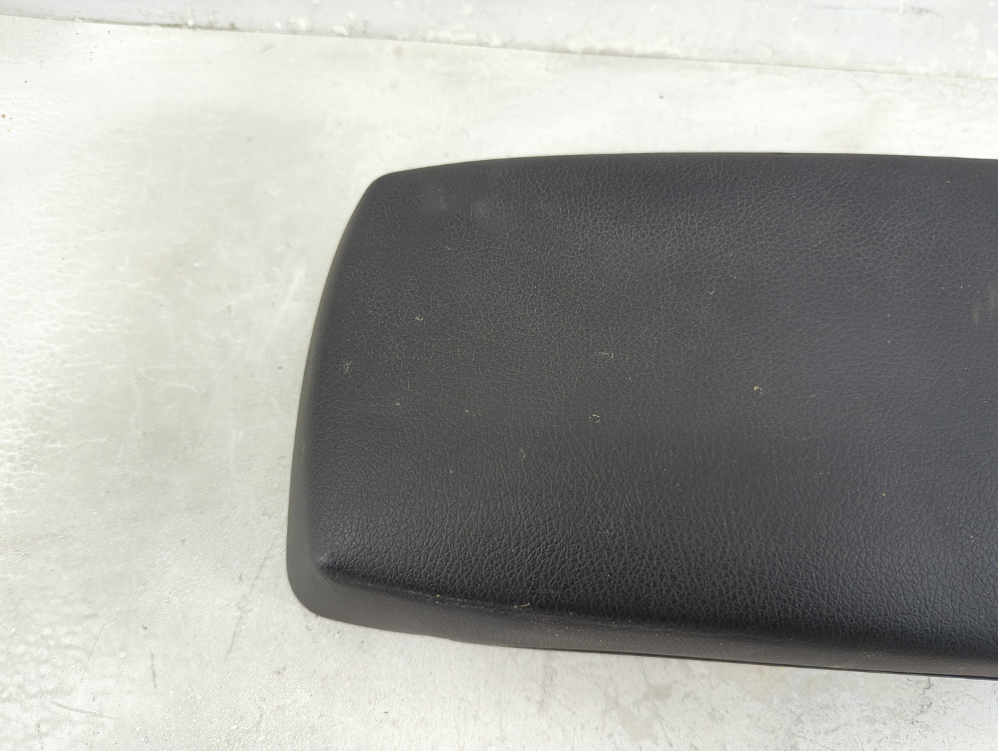 2011 Subaru Legacy Center Console Armrest Cover Lid Fits OEM Used Auto Parts - Oemusedautoparts1.com