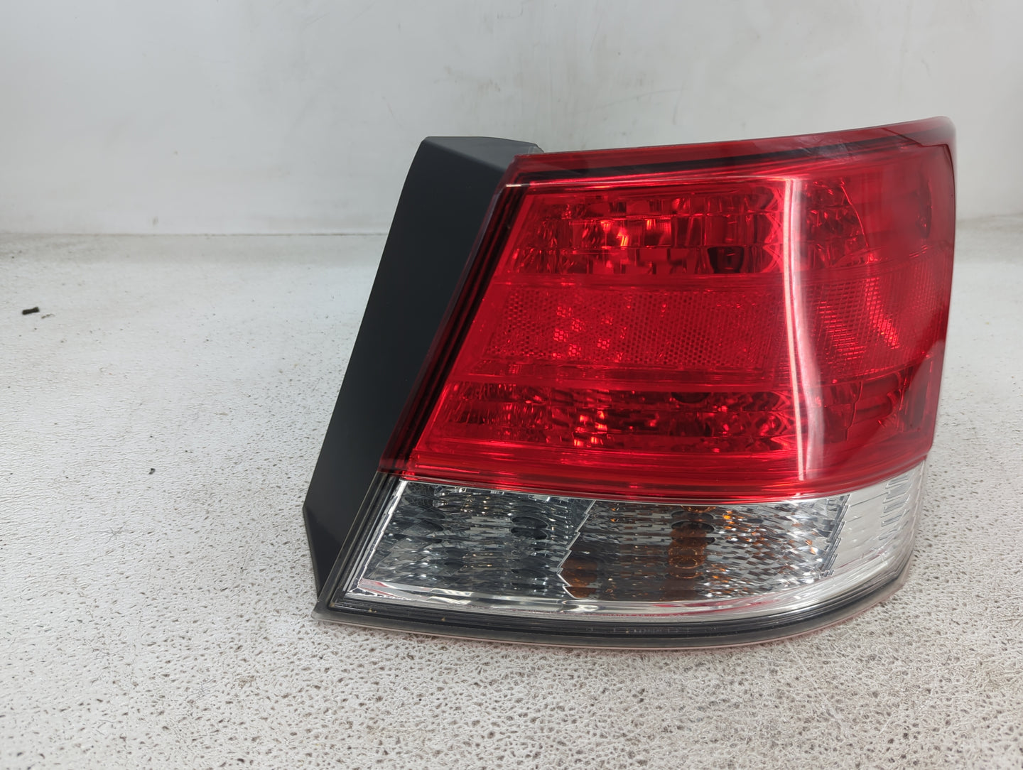 2010-2014 Subaru Legacy Tail Light Assembly Passenger Right OEM Fits Fits 2010 2011 2012 2013 2014 OEM Used Auto Parts - Oem