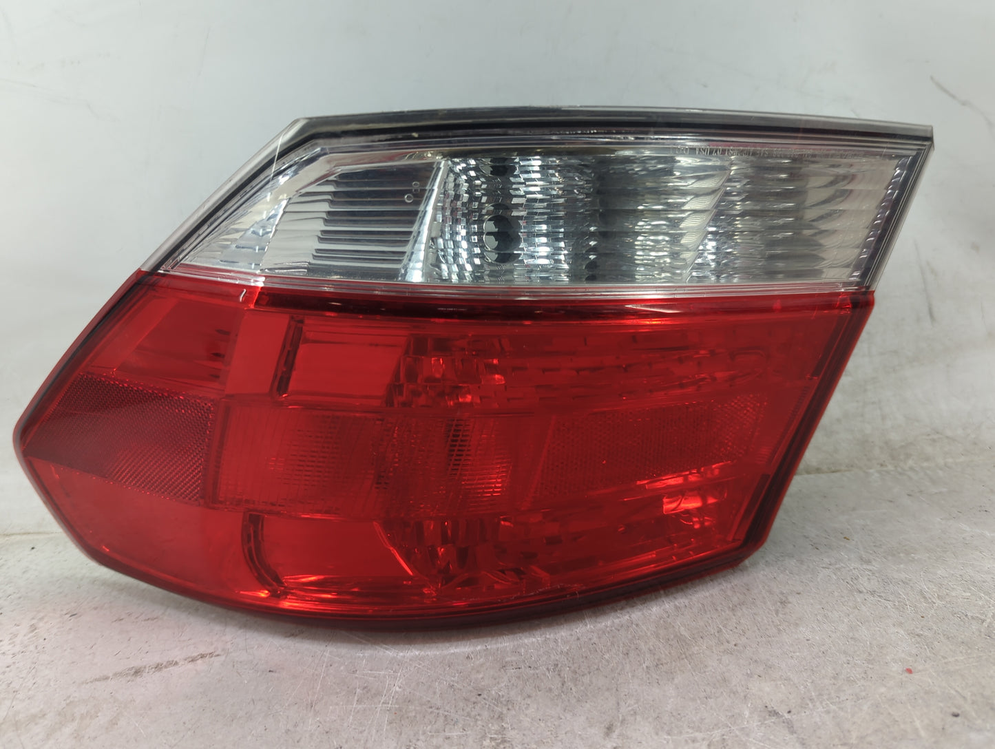 2011 Subaru Legacy Tail Light Assembly Passenger Right OEM P/N:2XL946098 Fits Fits 2007 OEM Used Auto Parts - Oemusedautopar