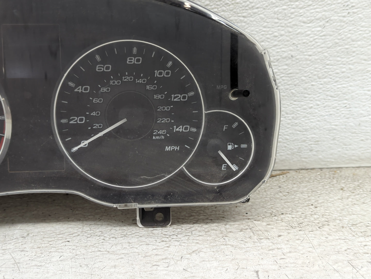 2011-2011 Subaru Legacy Speedometer Instrument Cluster Gauges 85003aj31a - Oemusedautoparts1.com