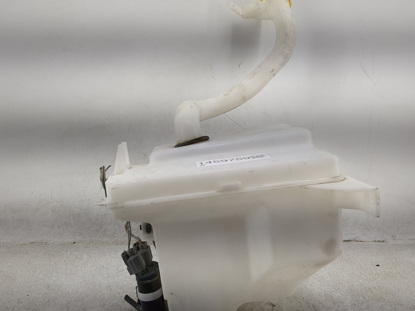 2010-2014 Subaru Legacy Windshield Washer Fluid Reservoir Bottle Oem - Oemusedautoparts1.com