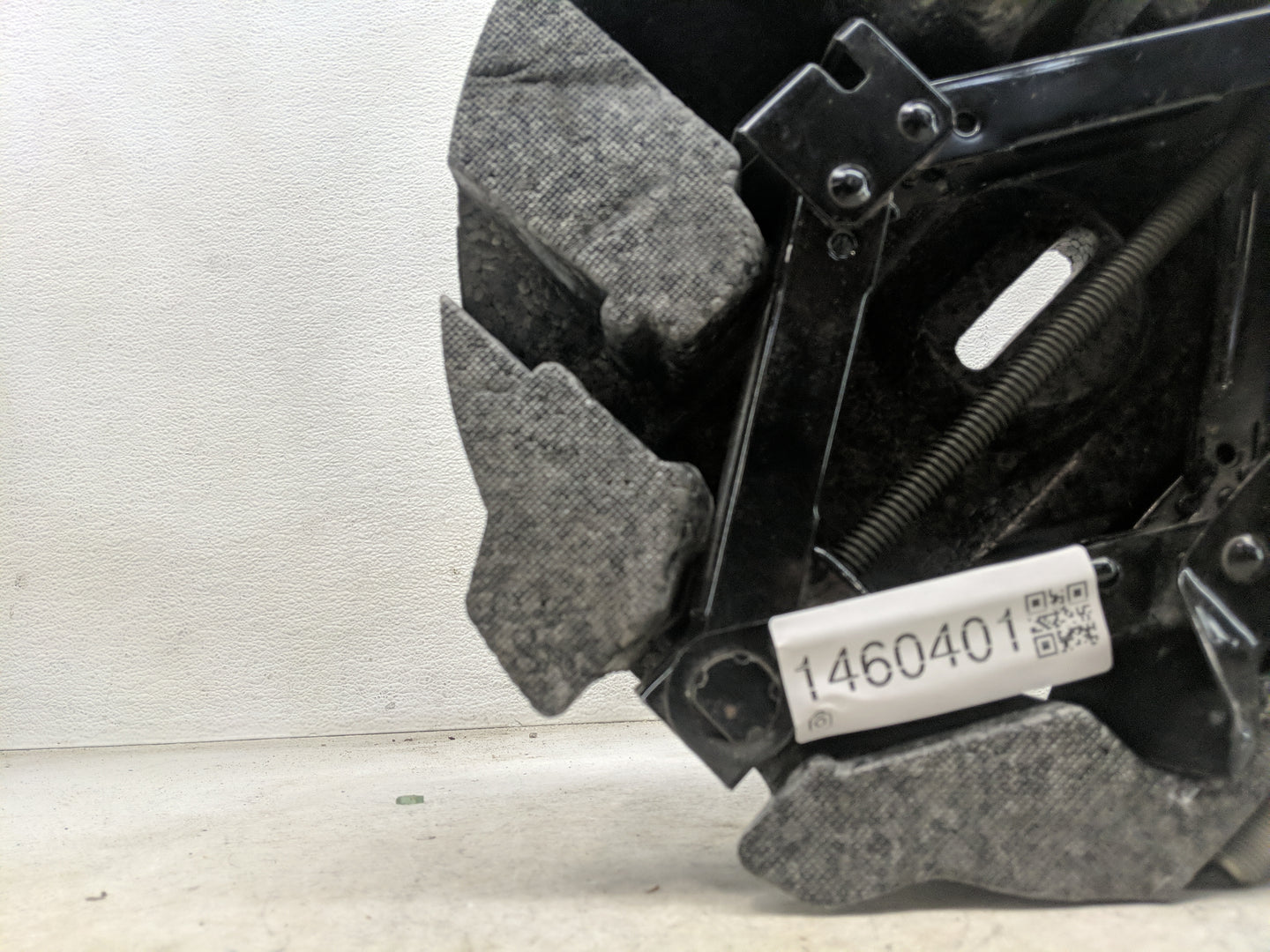2011 Subaru Legacy Spare Scissor Car Jack 1460401 - Oemusedautoparts1.com